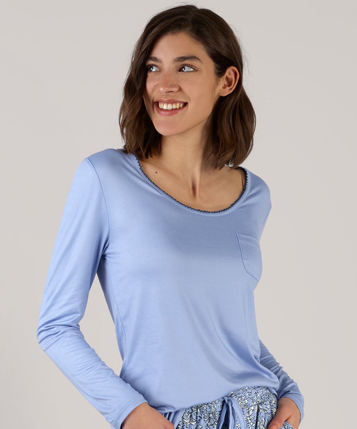 Color: Brunnera Blue