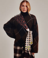 Checks Checks Silk Oblong Scarf in color black