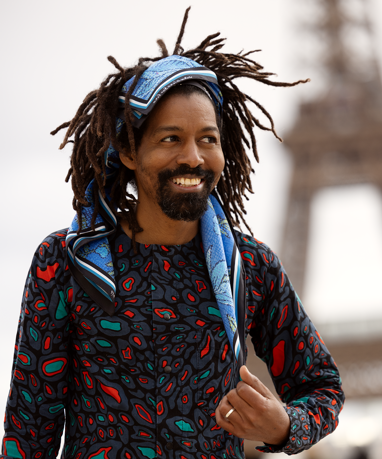 Saïdou Dicko wearing his Echo100 scarf
