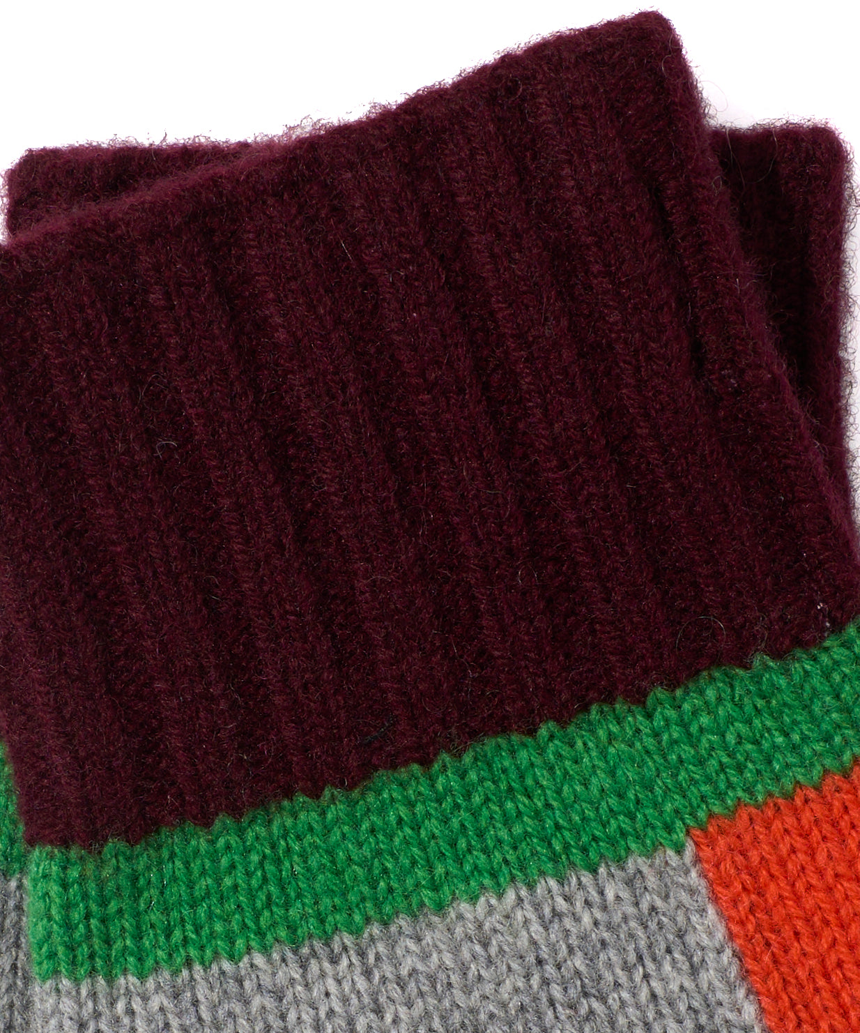 Cashmere Blend Colorblock Gloves in color Mulled Wine