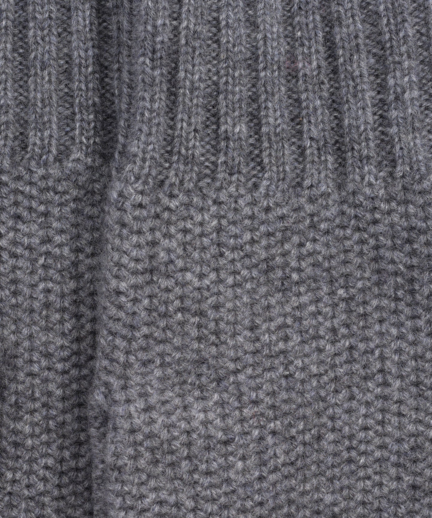 The Crosby Handwarmer in color grey heather