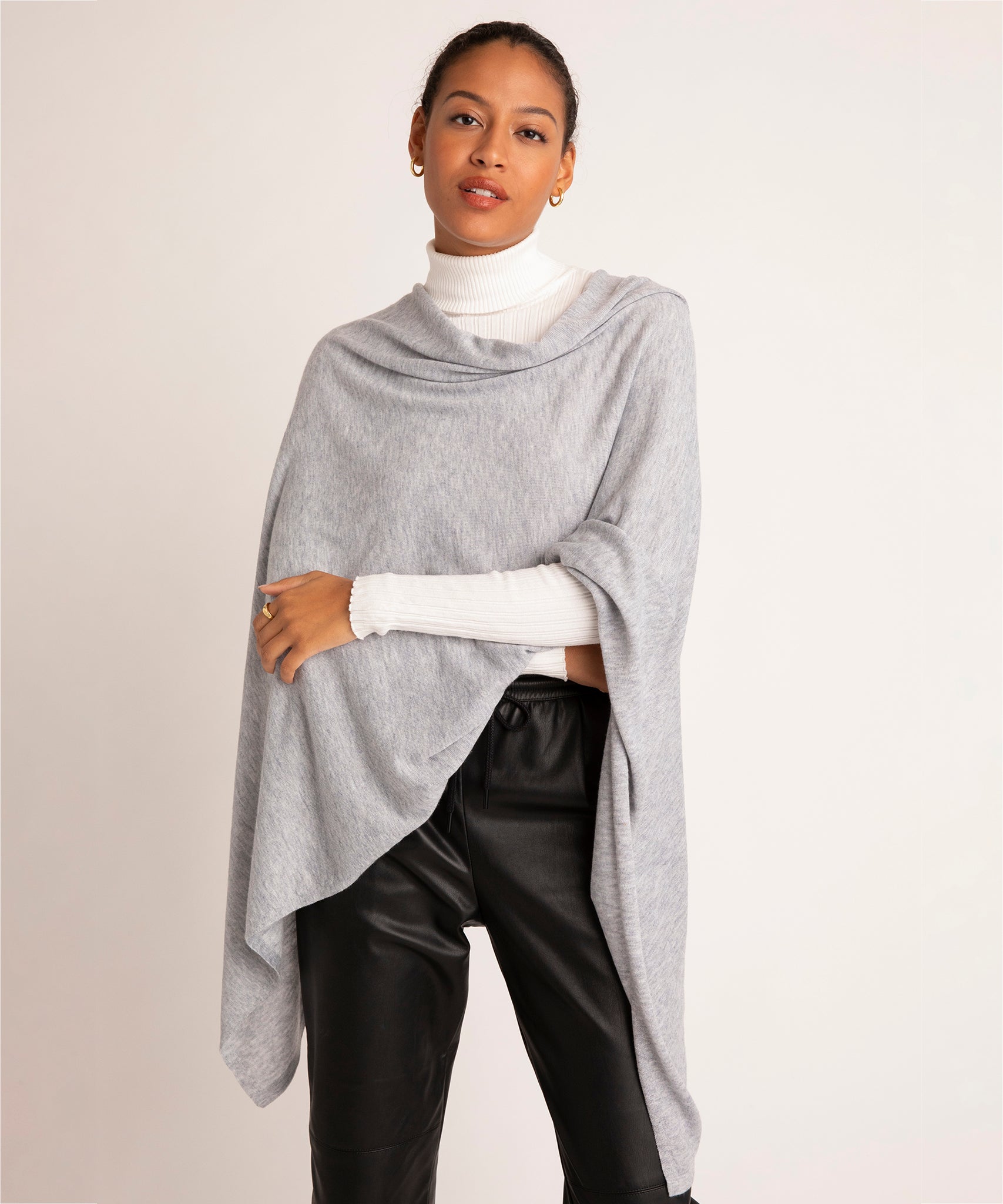 Echo Essentials Topper in color Grey Heather