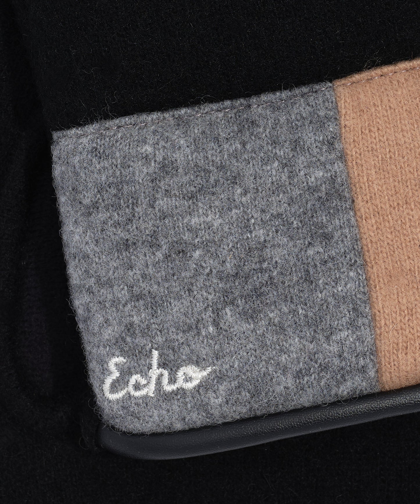 Patchwork Hand-warmer in color Black/Camel