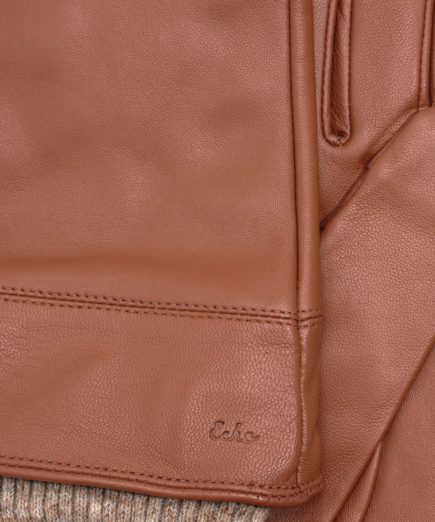 Rib Cuff Leather Glove in color cinnamon bark