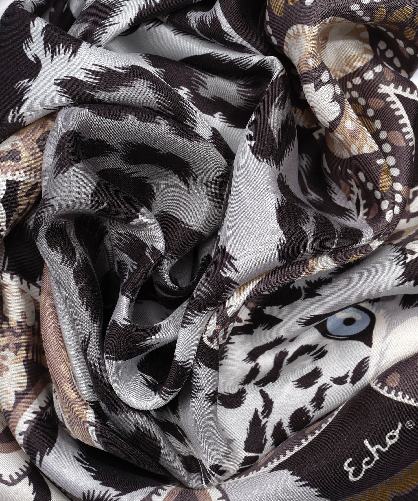 Snow Leopard Silk Wrap in color black