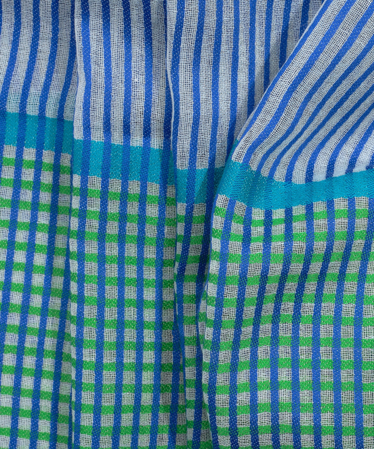 Check In Wrap in color ultramarine