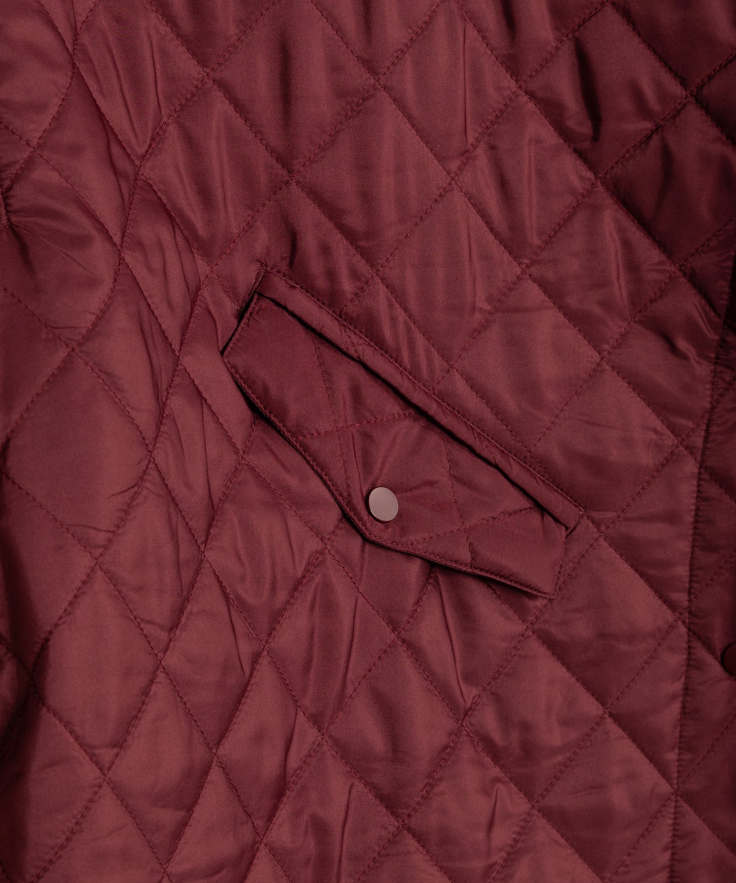 Quilted Poncho in color winter berry