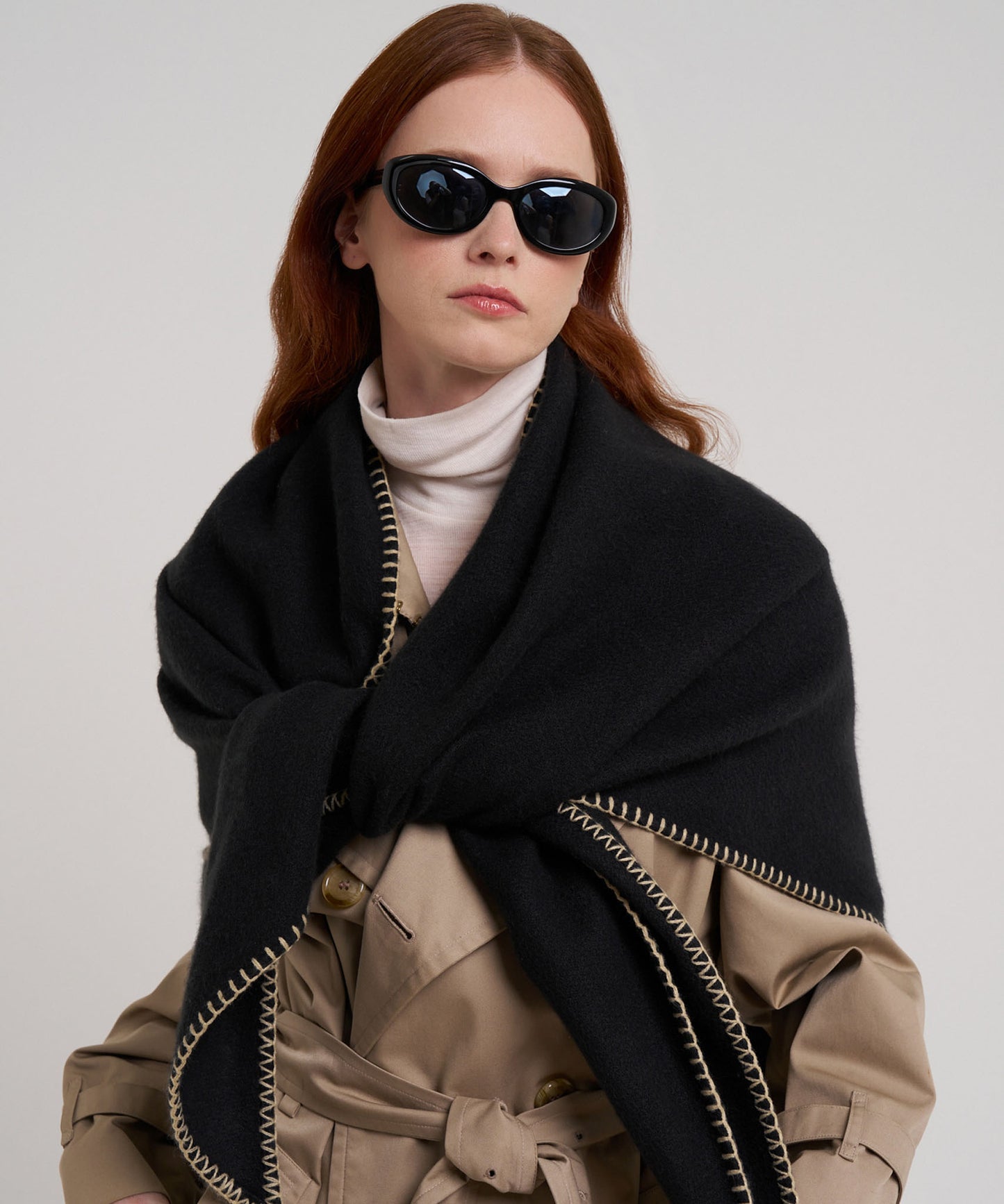 Oversized Triangle Wrap in color black