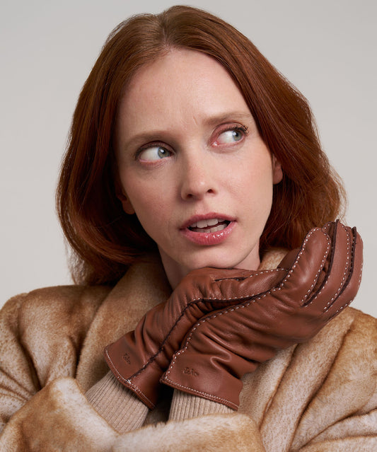 Stitch Detail Leather Glove in color cinnamon bark