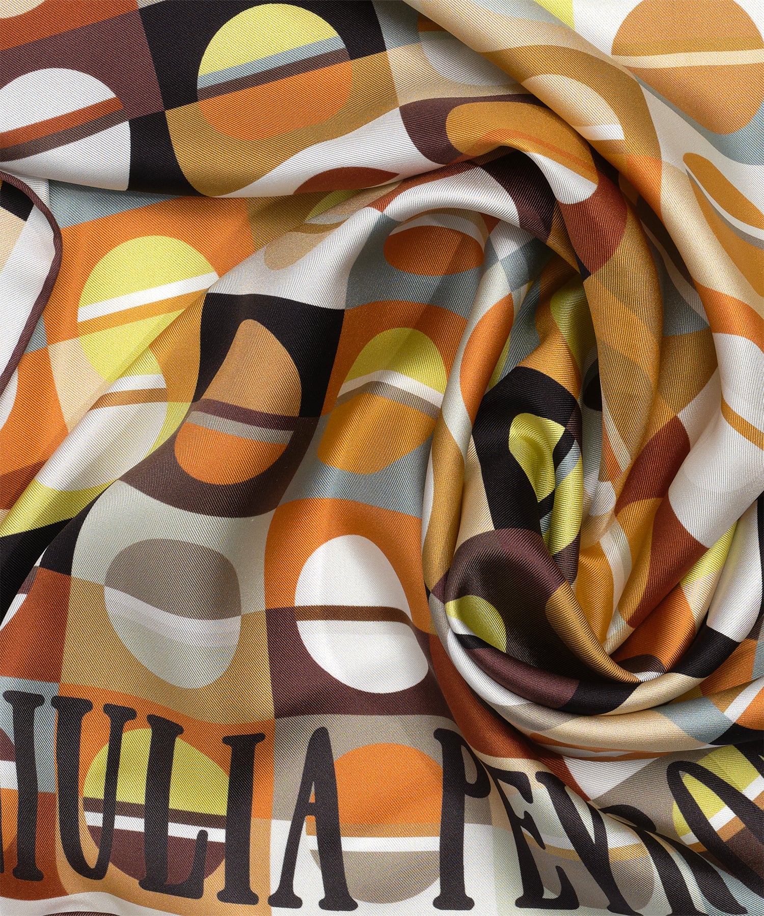 scarf designed by Giulia Peyrone