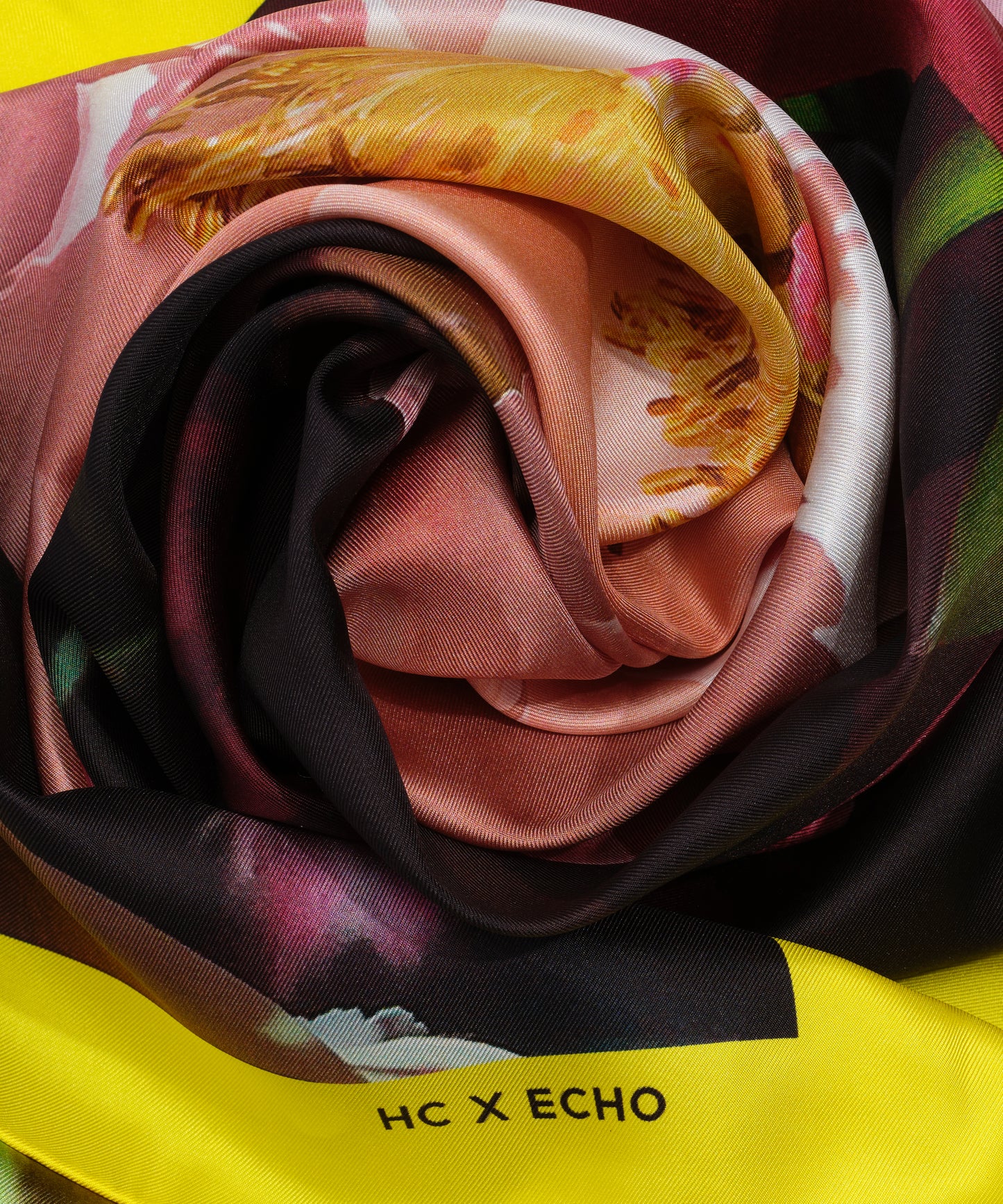 Helena Christensen scarf in color multi