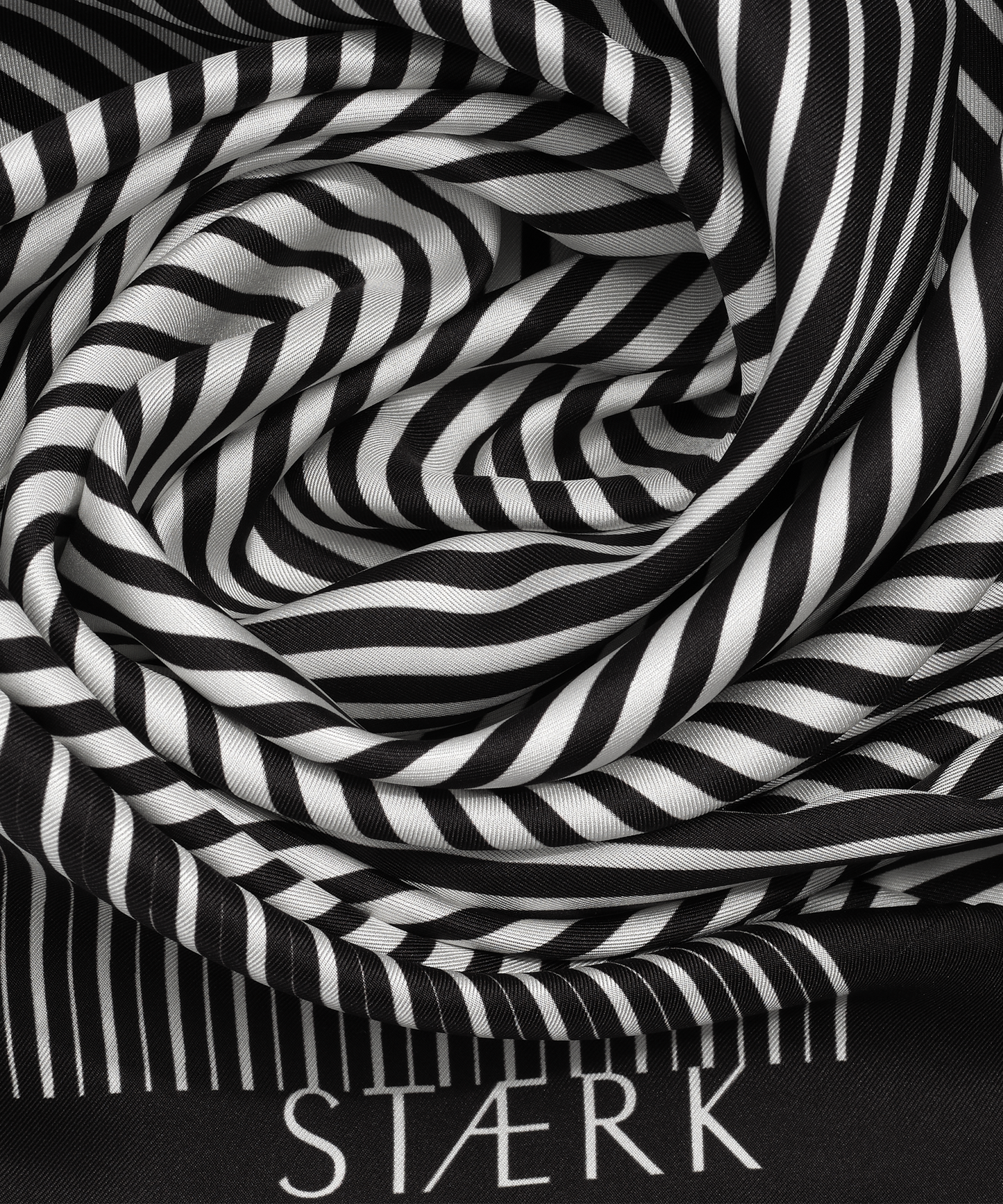 scarf designed by Camilla Stærk
