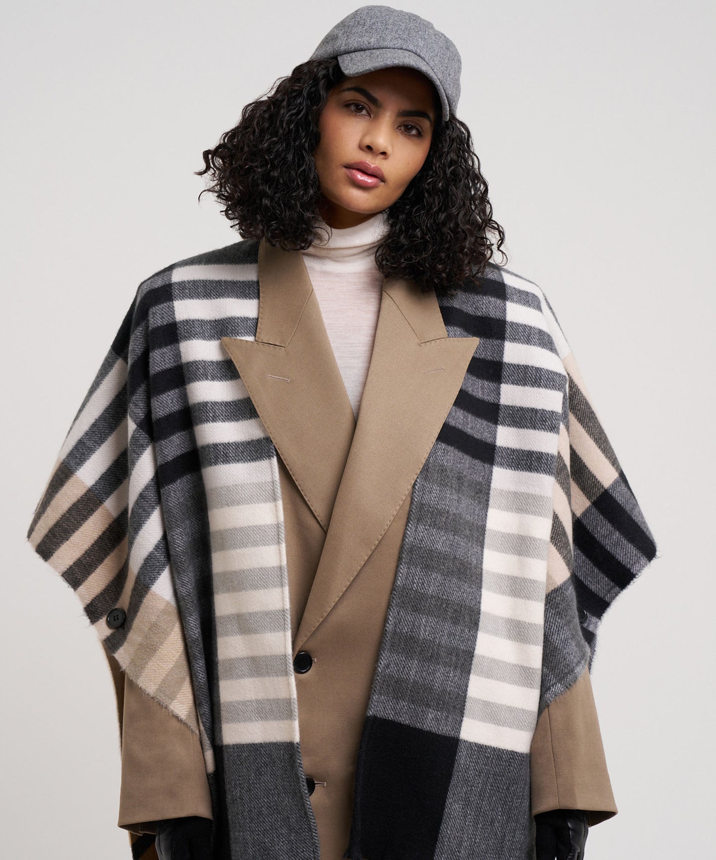 Gramercy Plaid Ruana in color black