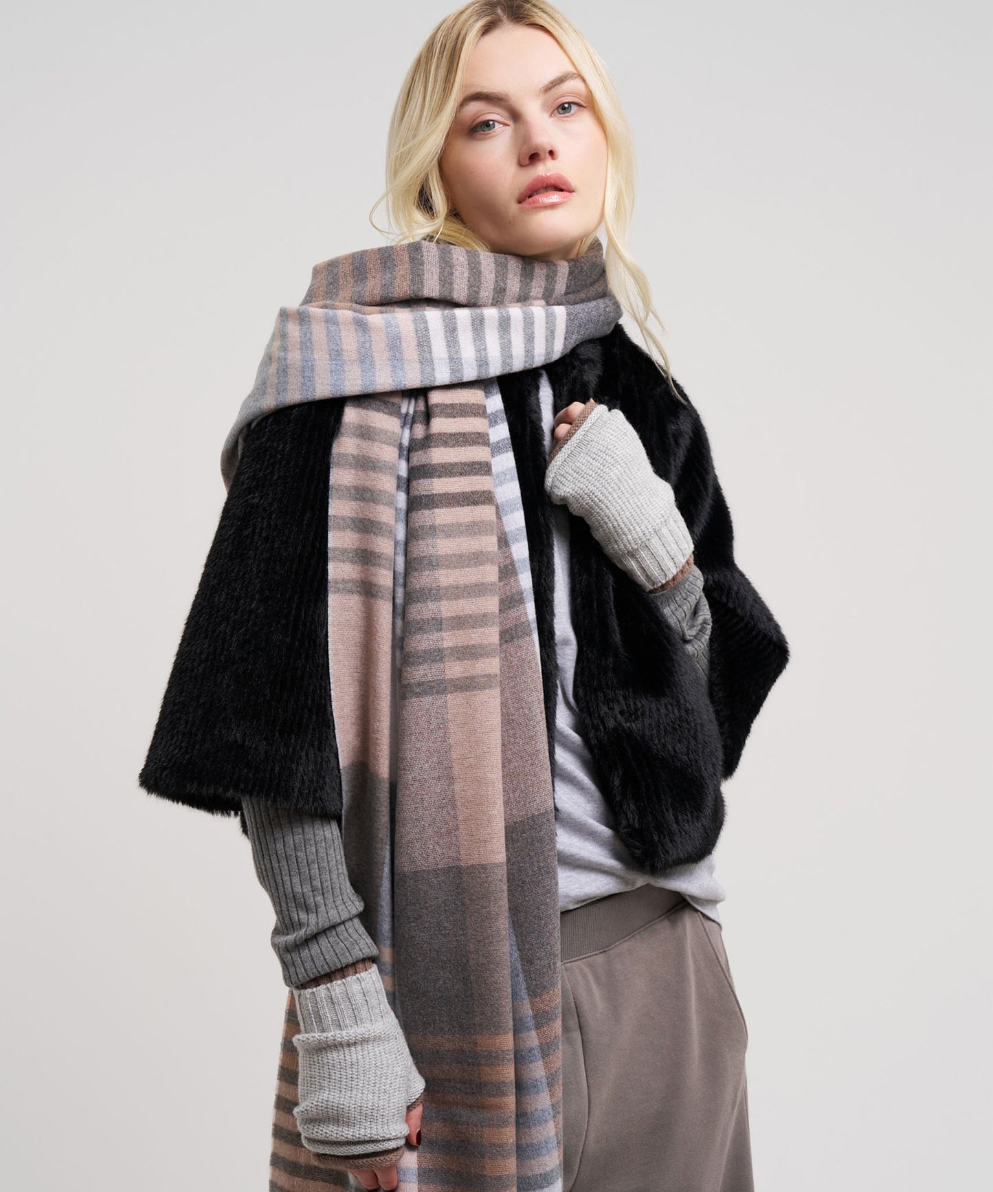 Gramercy Plaid Wrap in color grey heather