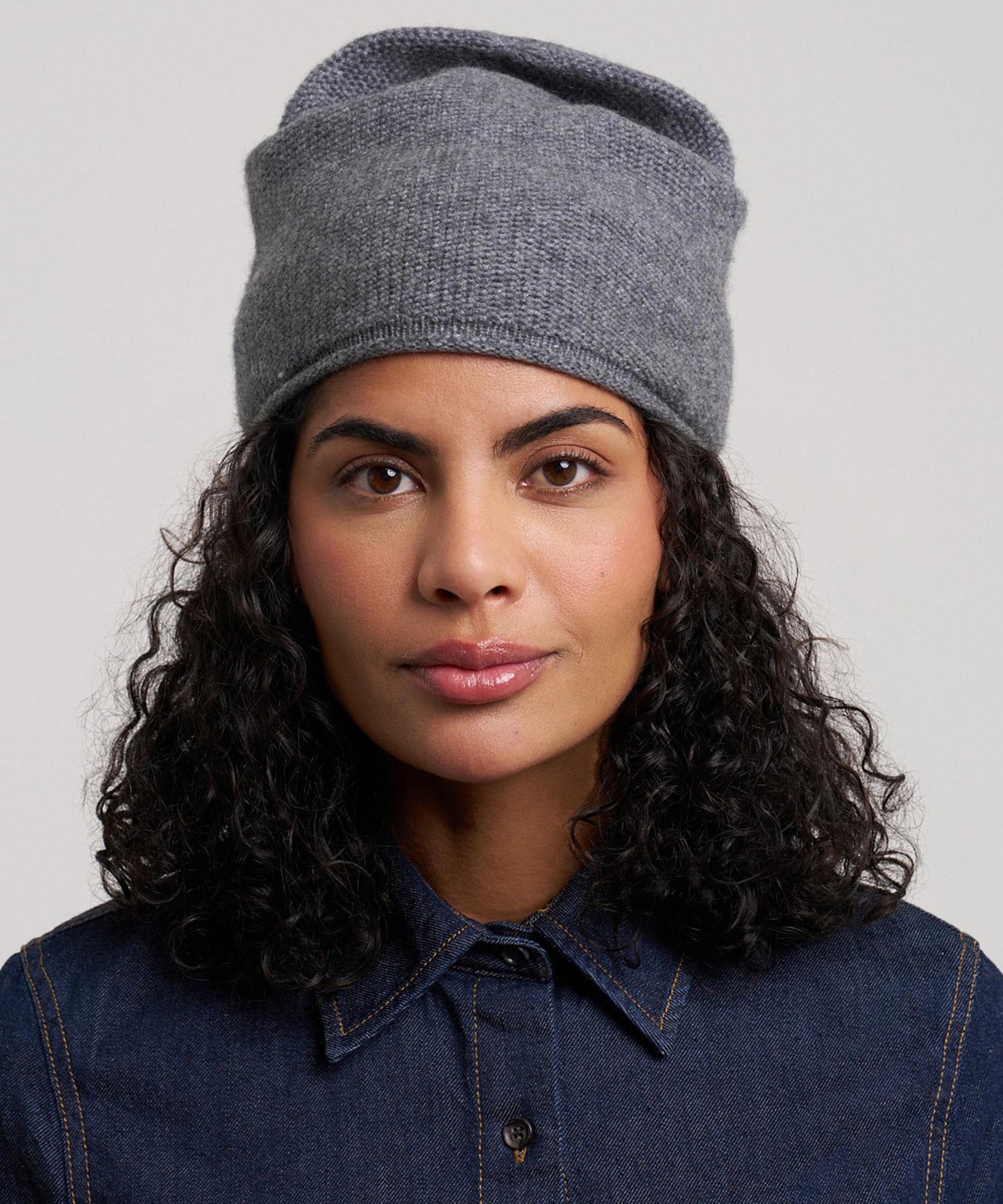 The Crosby Hat in color grey heather
