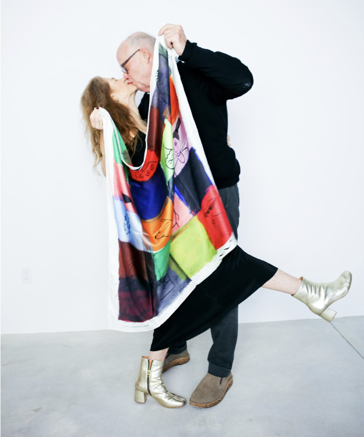 Amy & John Wickersham with their scarf
