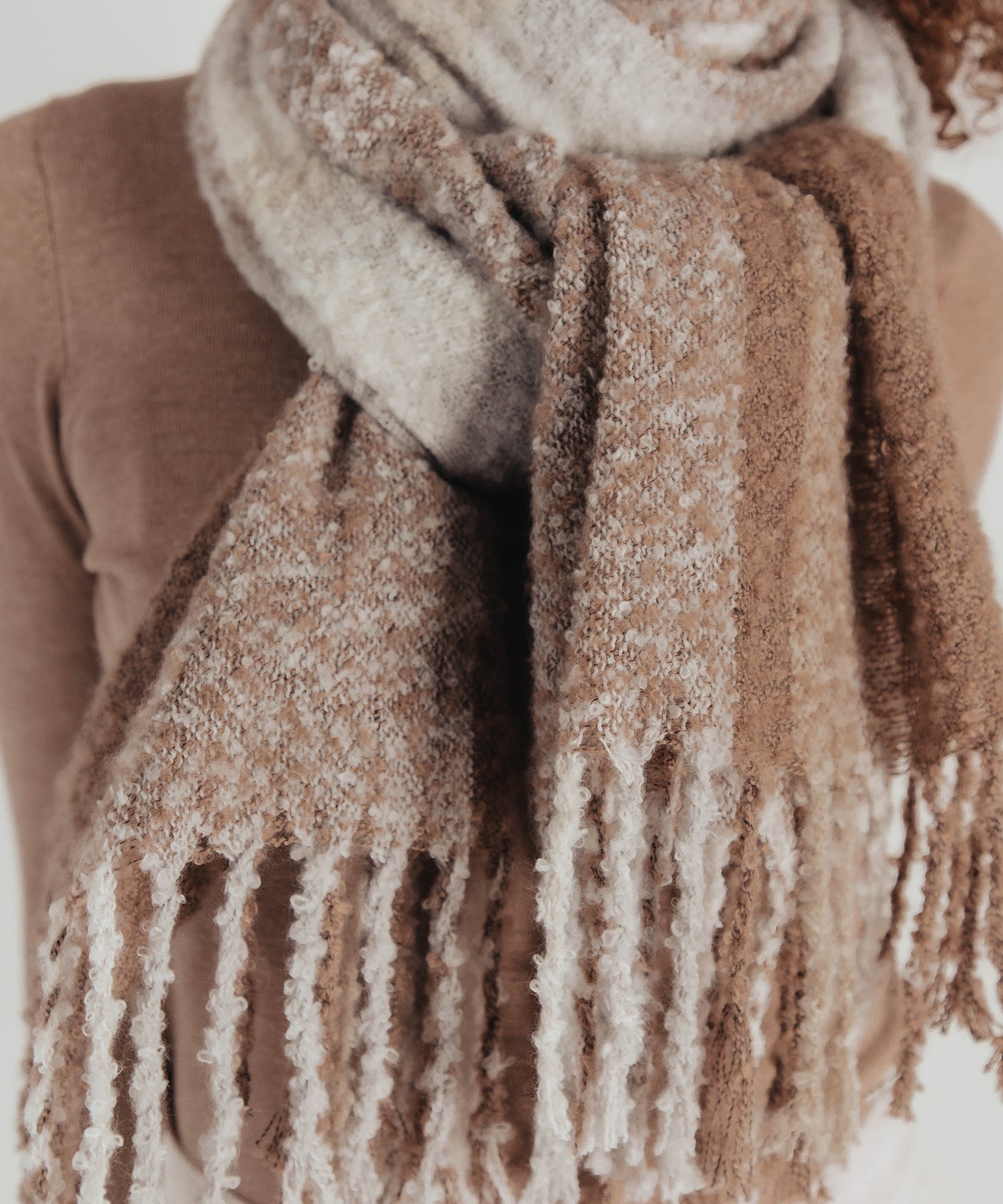 Color:Oatmeal