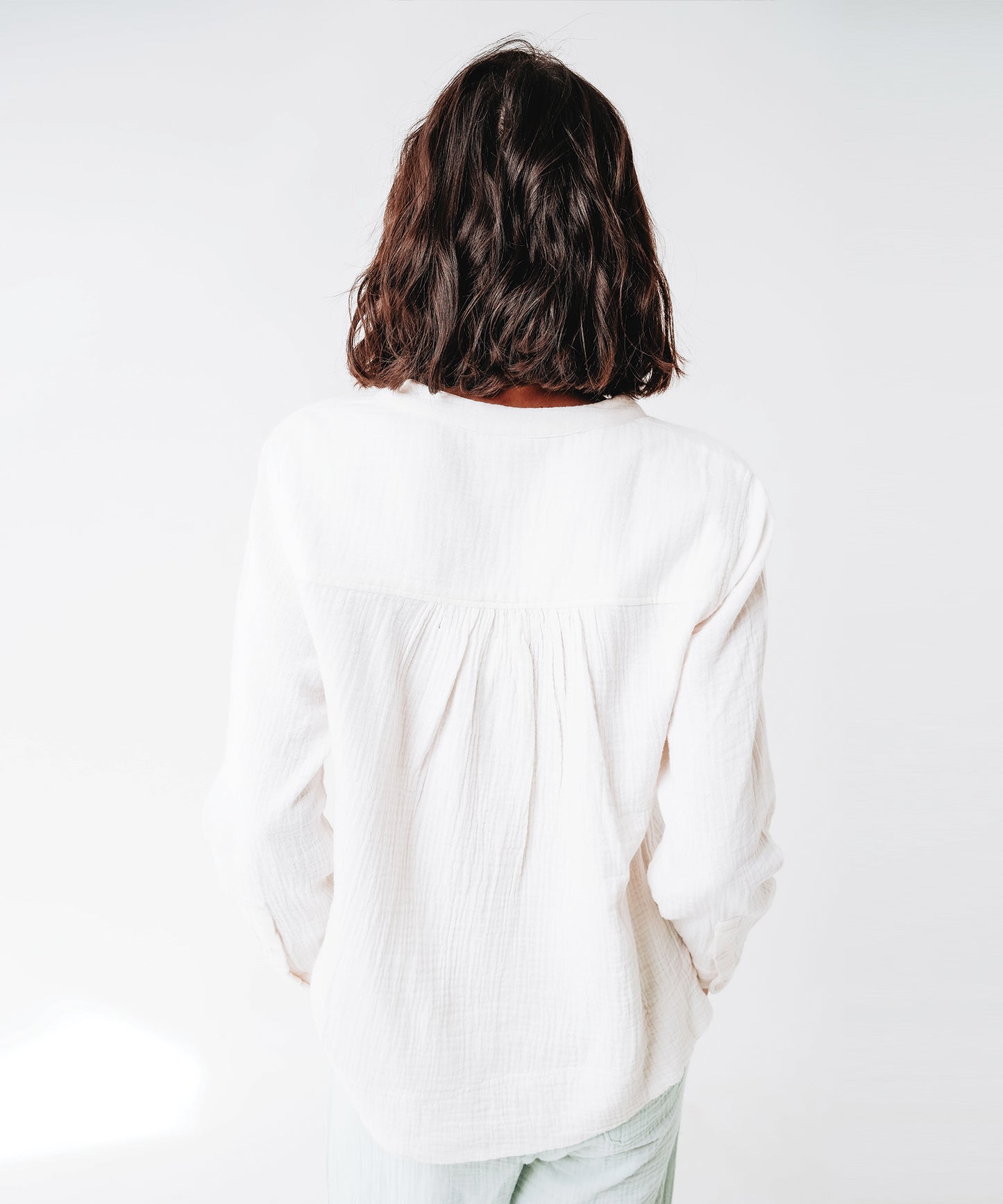 Color:Cream