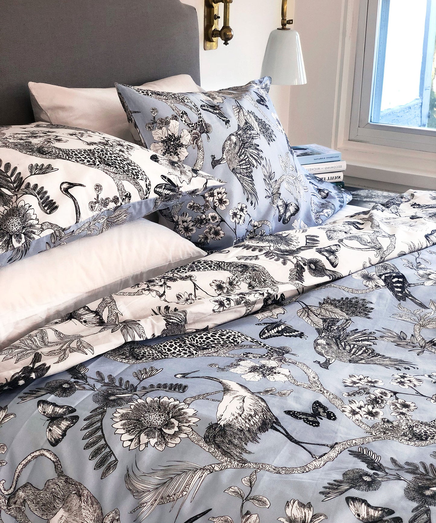 Flora And Fauna King Reversible Duvet Set in color Light Blue/Cream