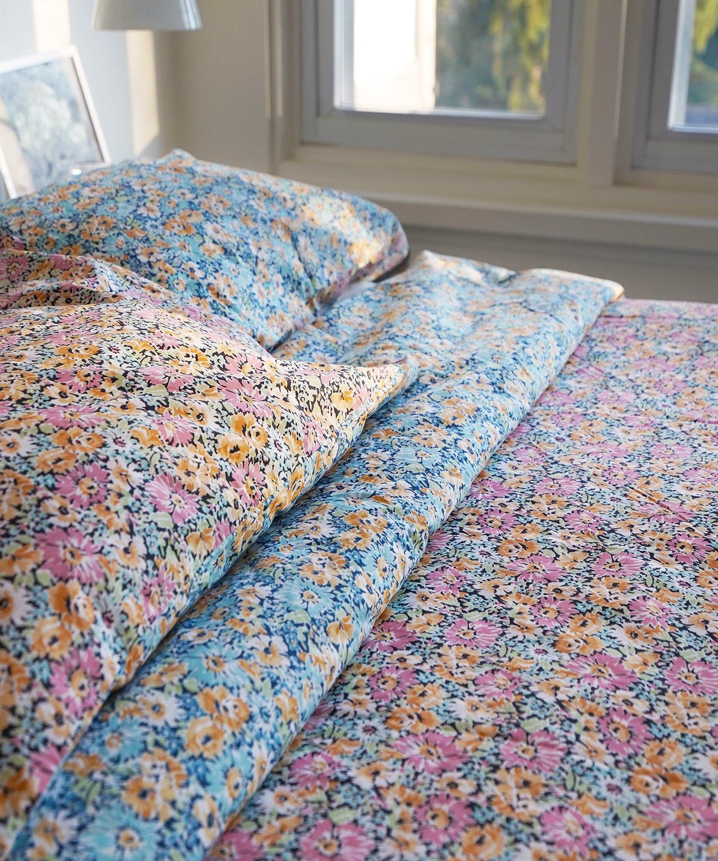 Garden Party King Reversible Duvet Set in color Pink/Blue