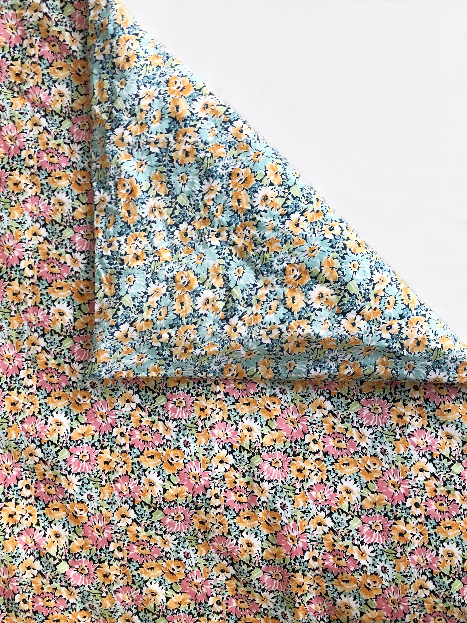 Garden Party Queen  Reversible Duvet Set in color Pink/Blue