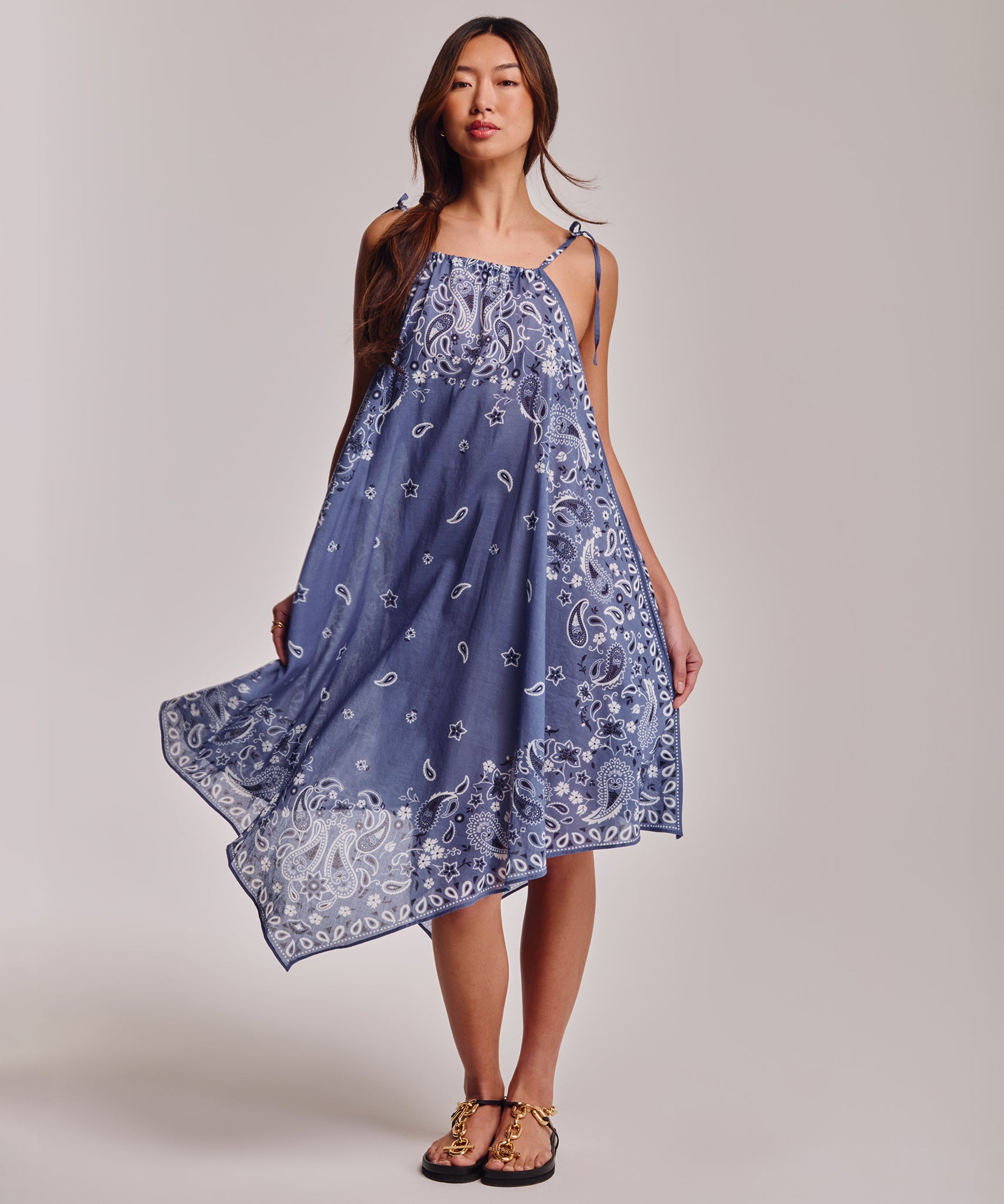 A century of scarves, accessories, and more | Echo New York