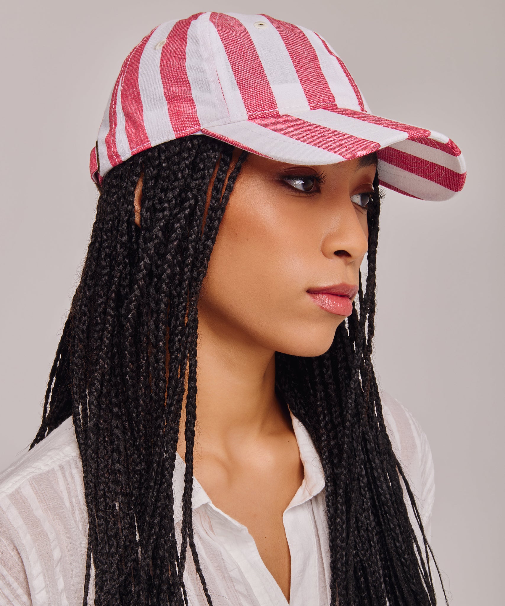 Cassis Cap in color red clay