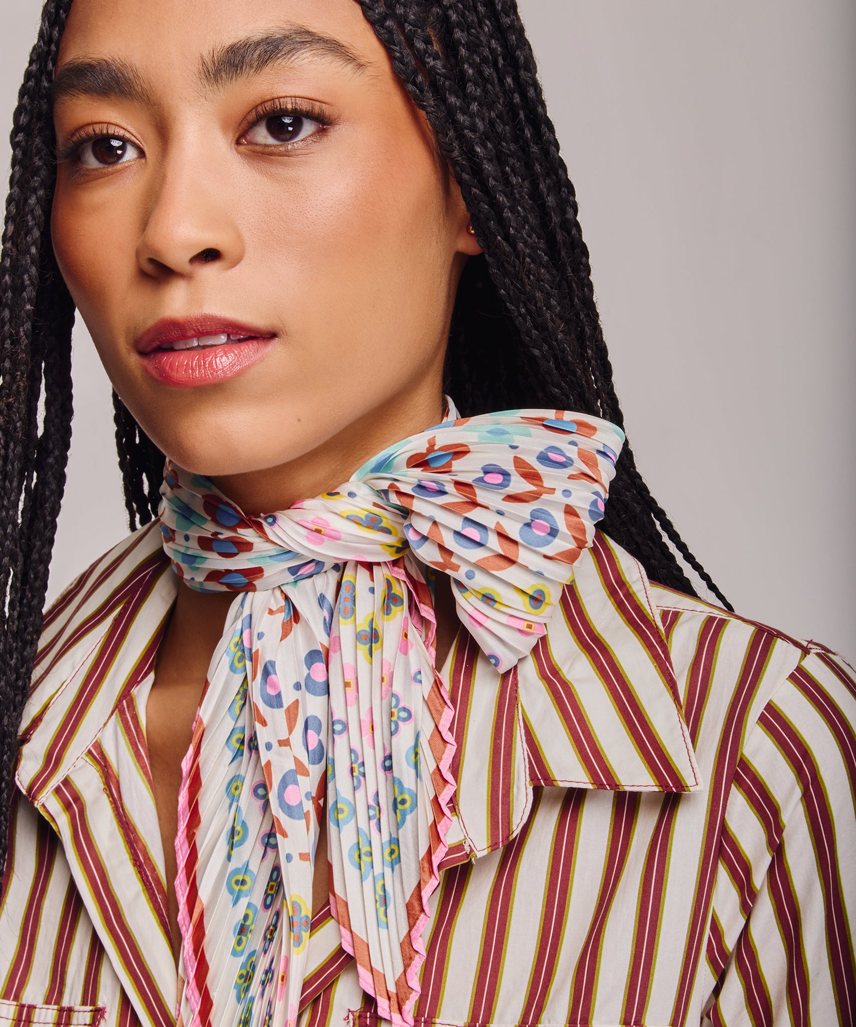 Clover Pleated Diamond in color multi