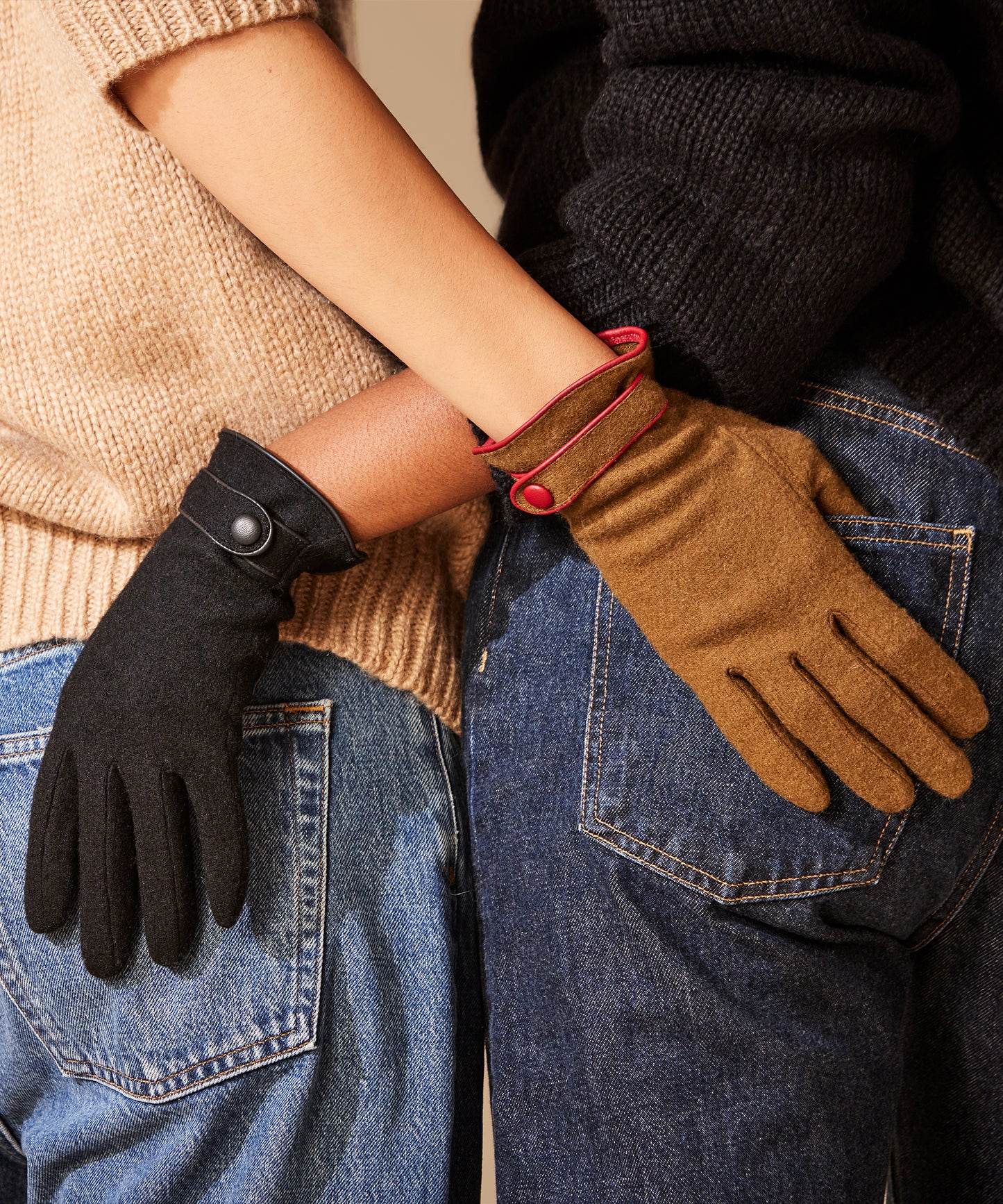 Belted Glove in color Black