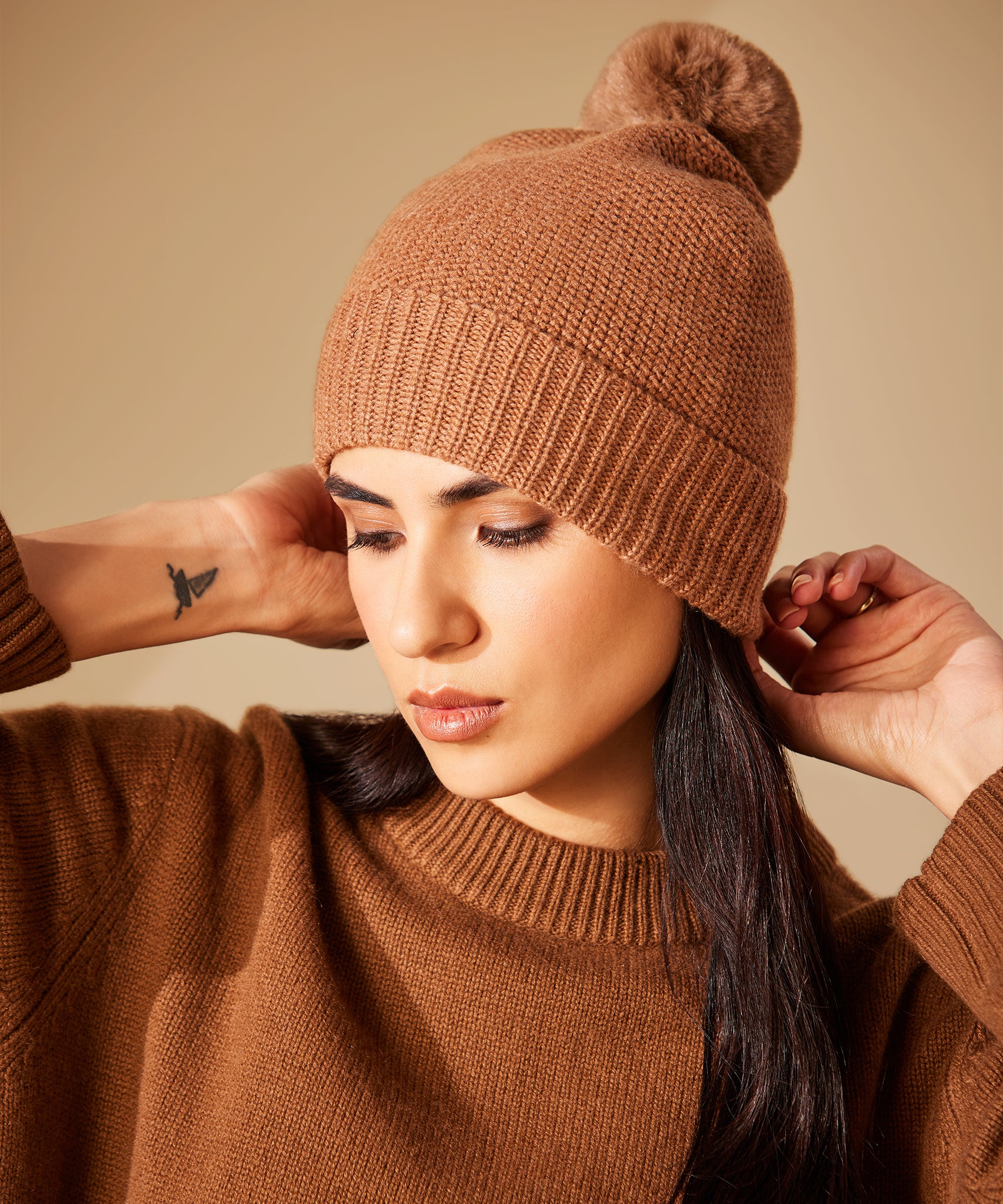 Wool/Cashmere Honeycomb Beanie in color Vicuna