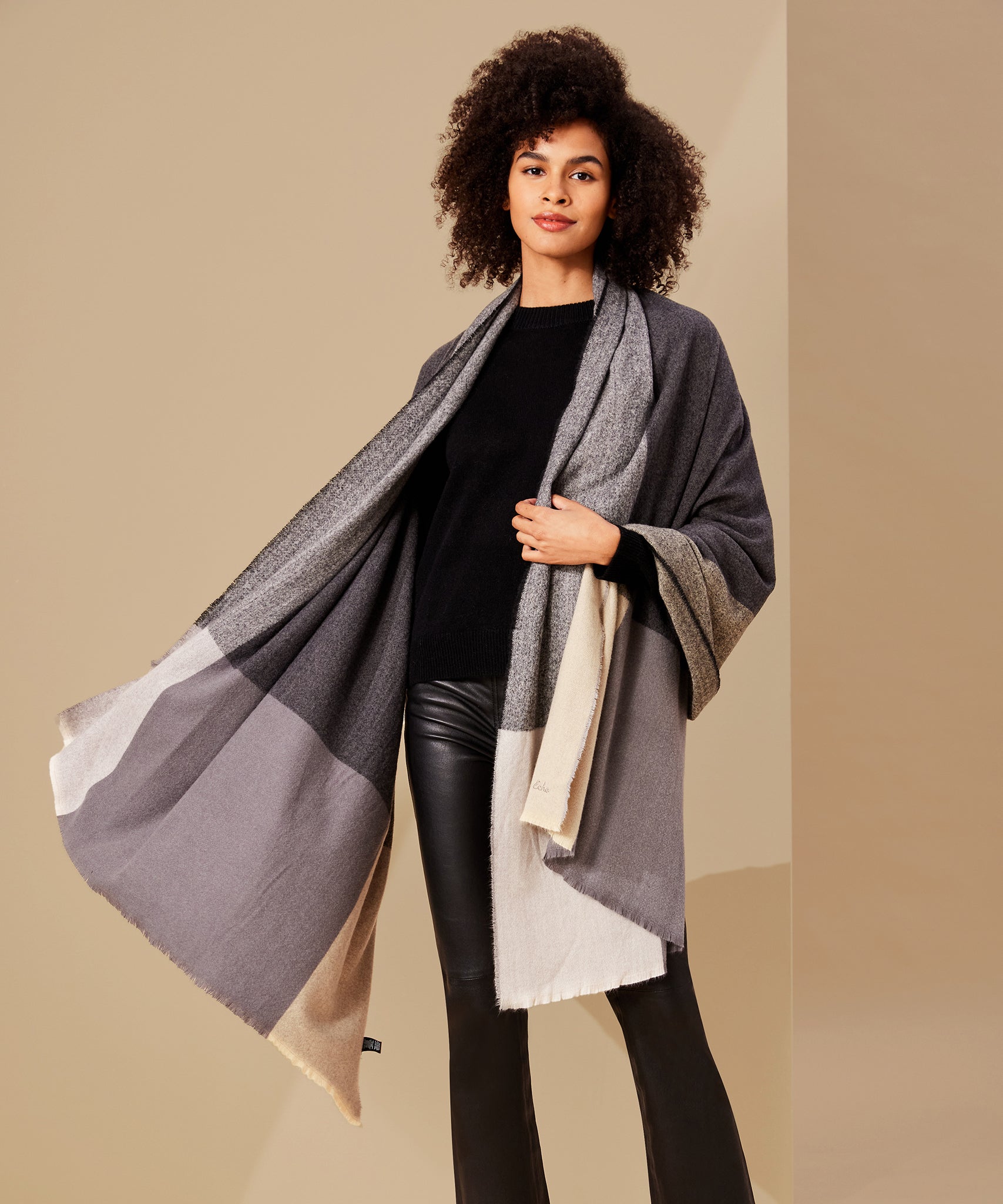 Colorblock Blanket Wrap in color Black