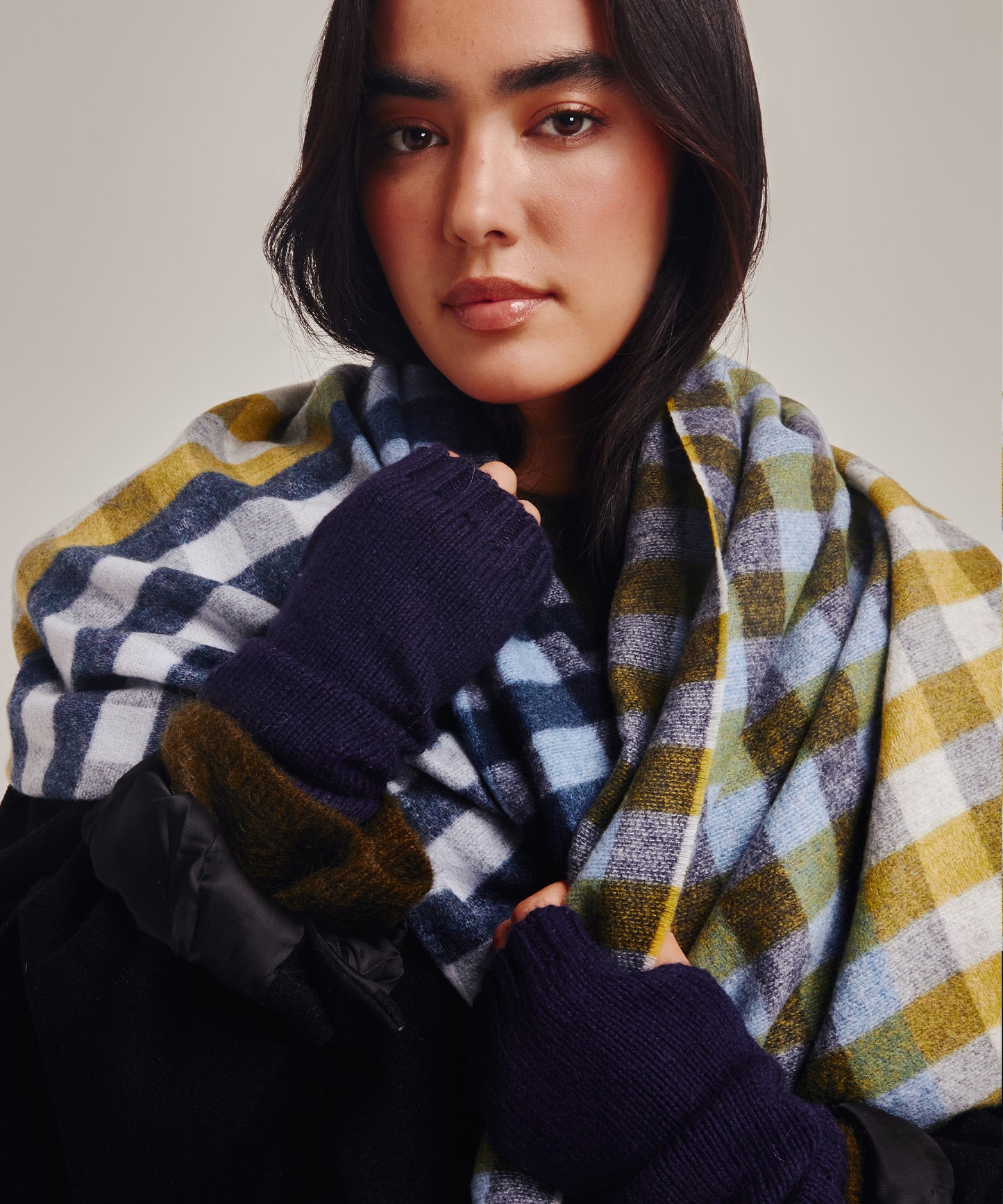 Drapey Armwarmers in color navy