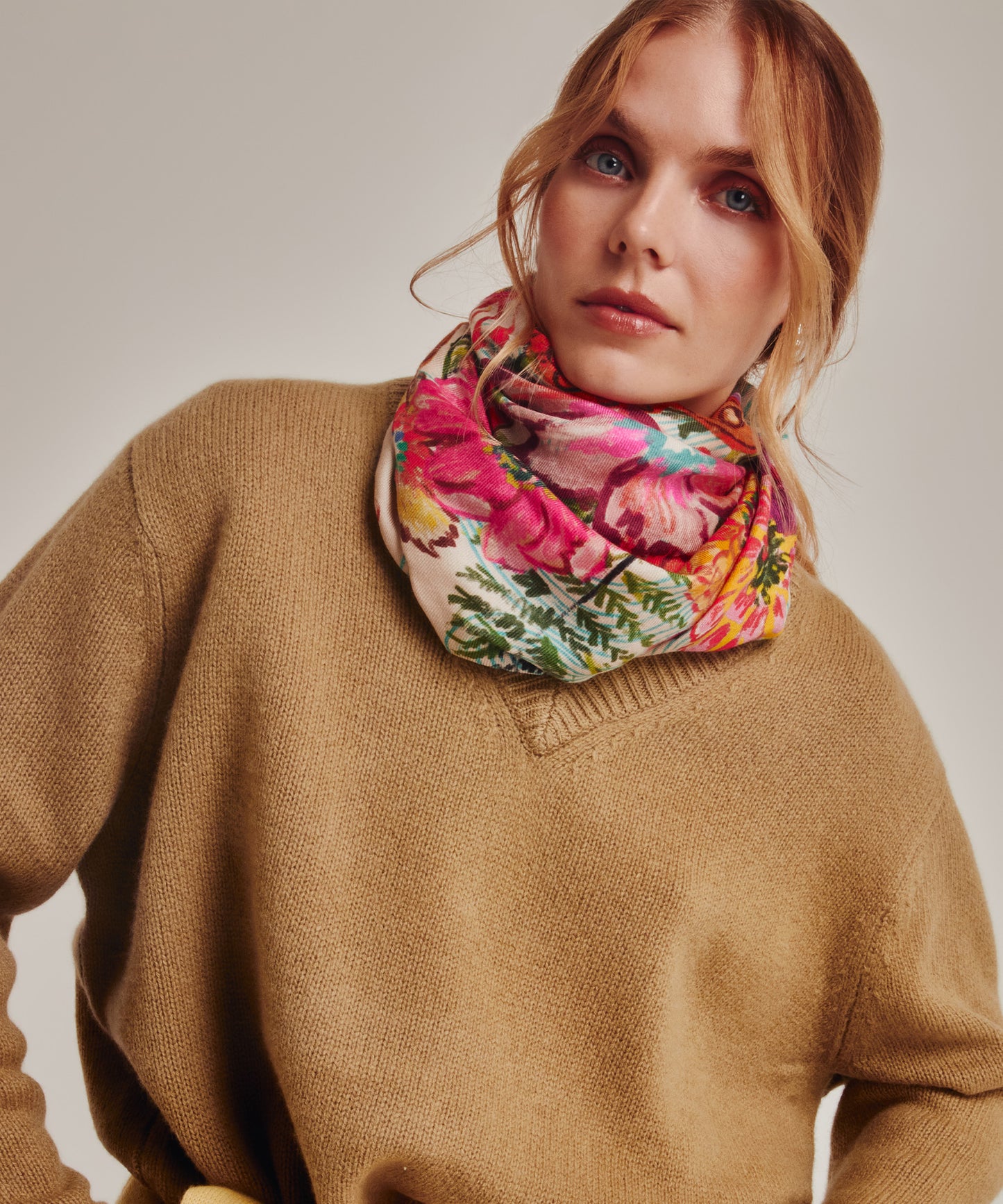 Dusk Bouquet Oversized Square in color fig