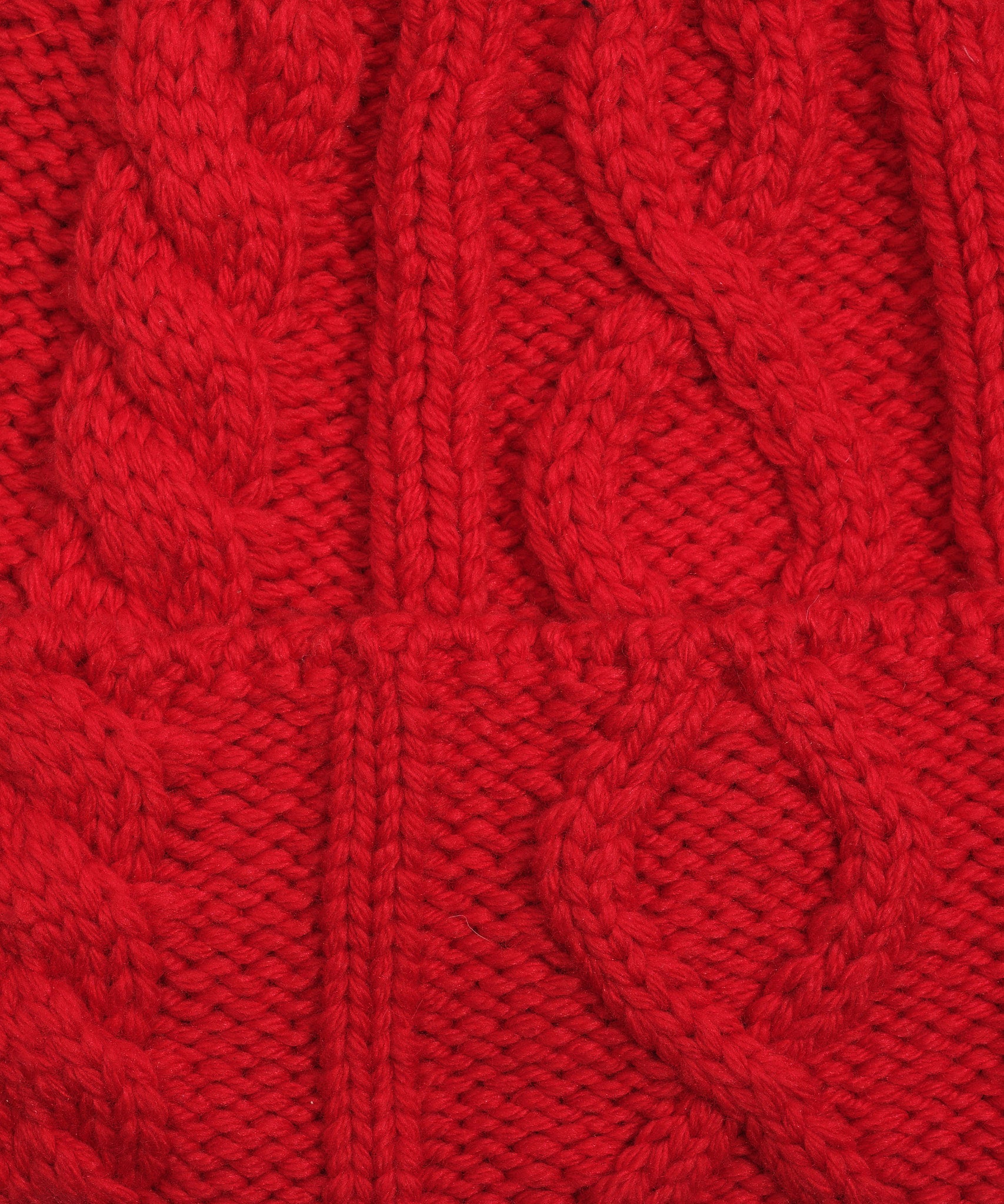 Mixed Cable Hat in color Cherry