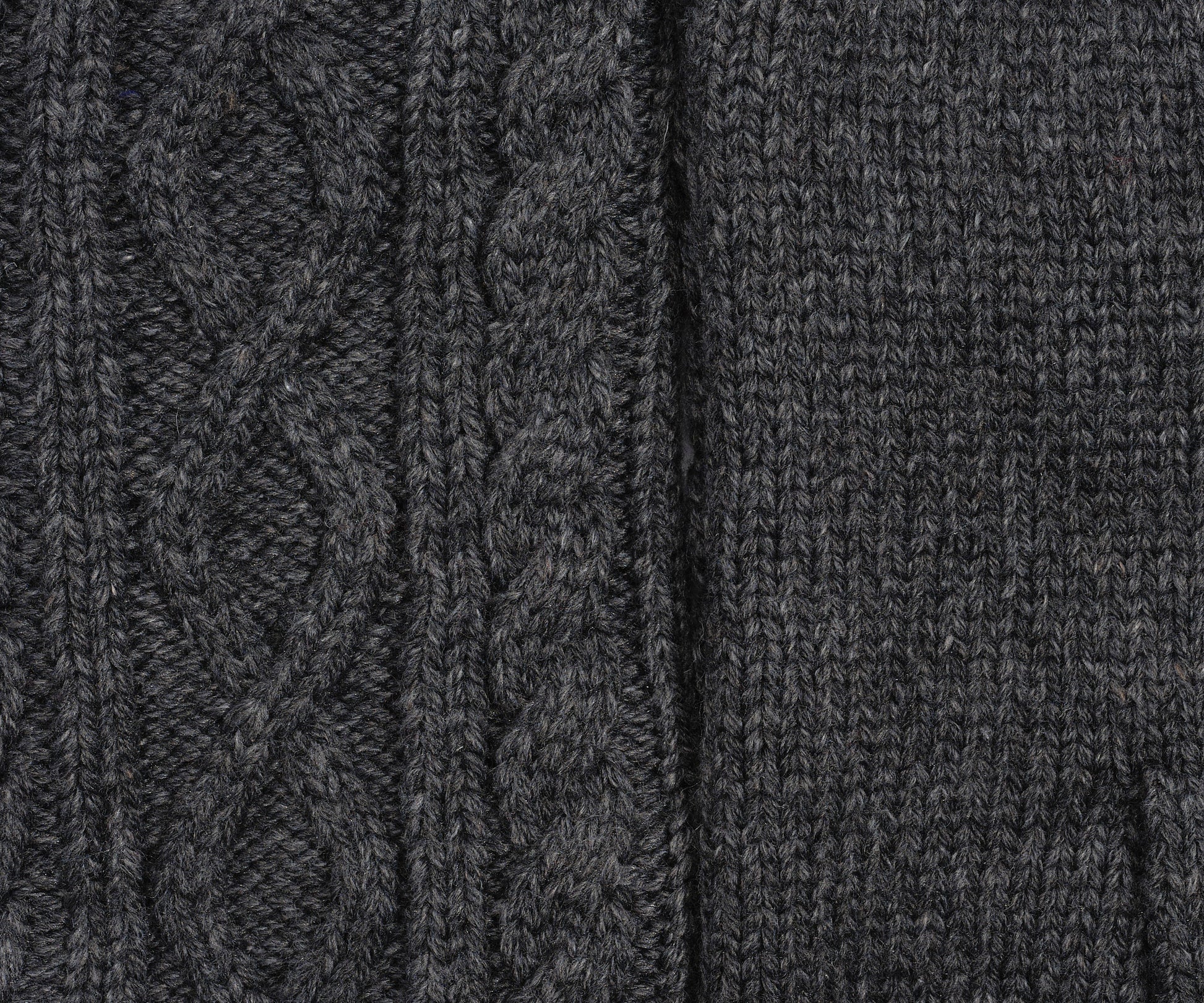 Mixed Cable Handwarmer in color Charcoal