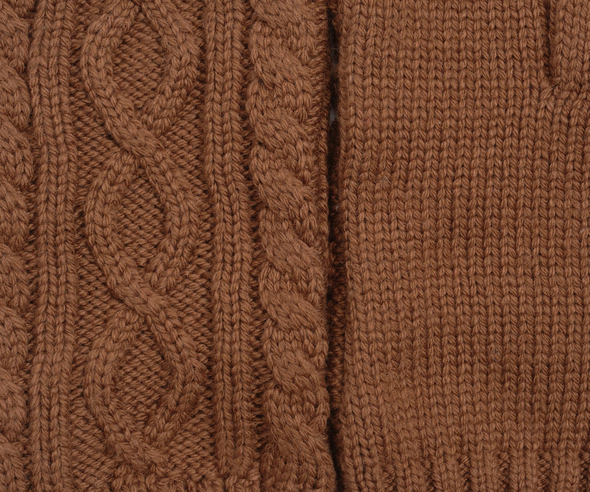 Mixed Cable Handwarmer in color Nutmeg