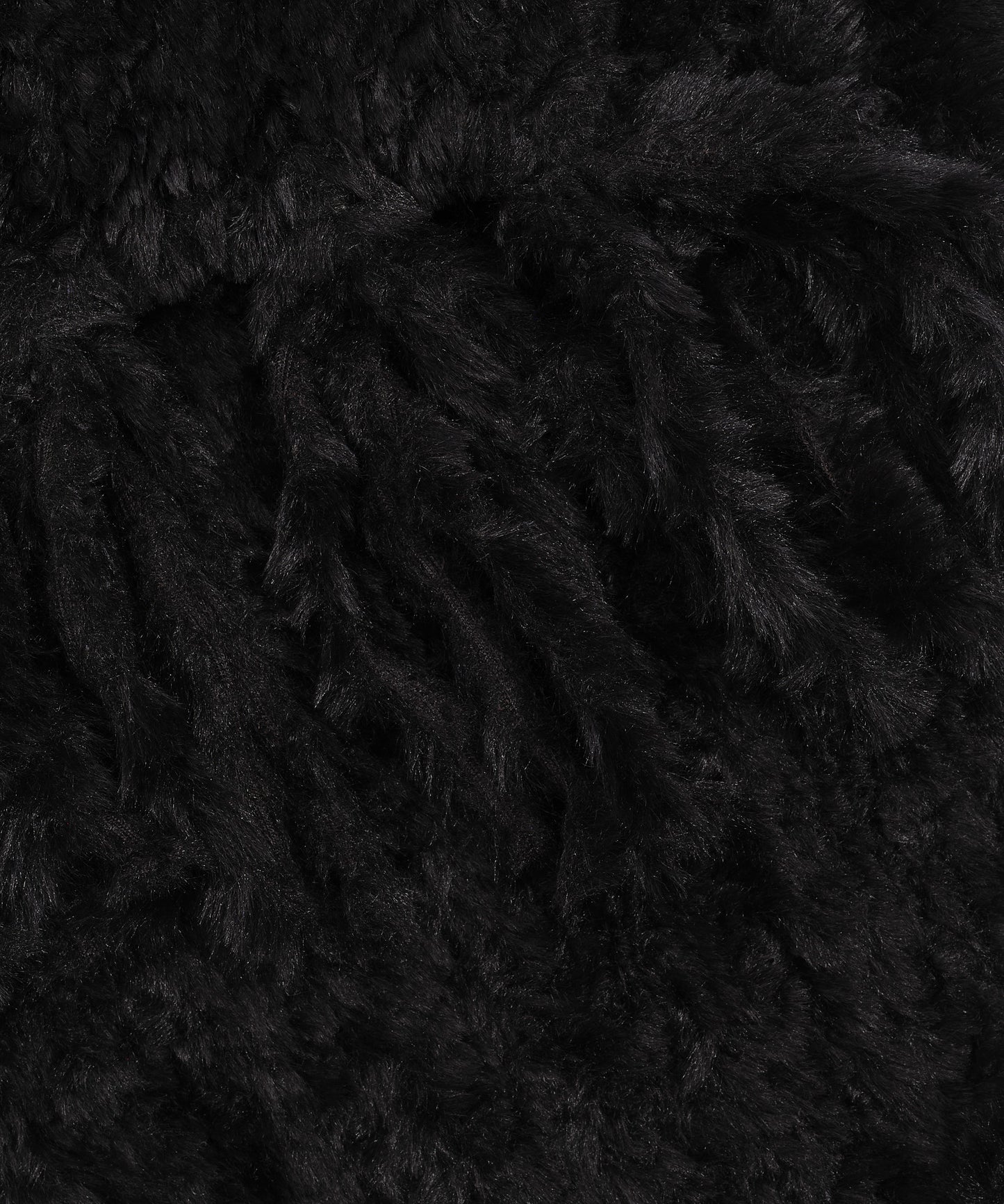 Plush Fur Scarf in color Black