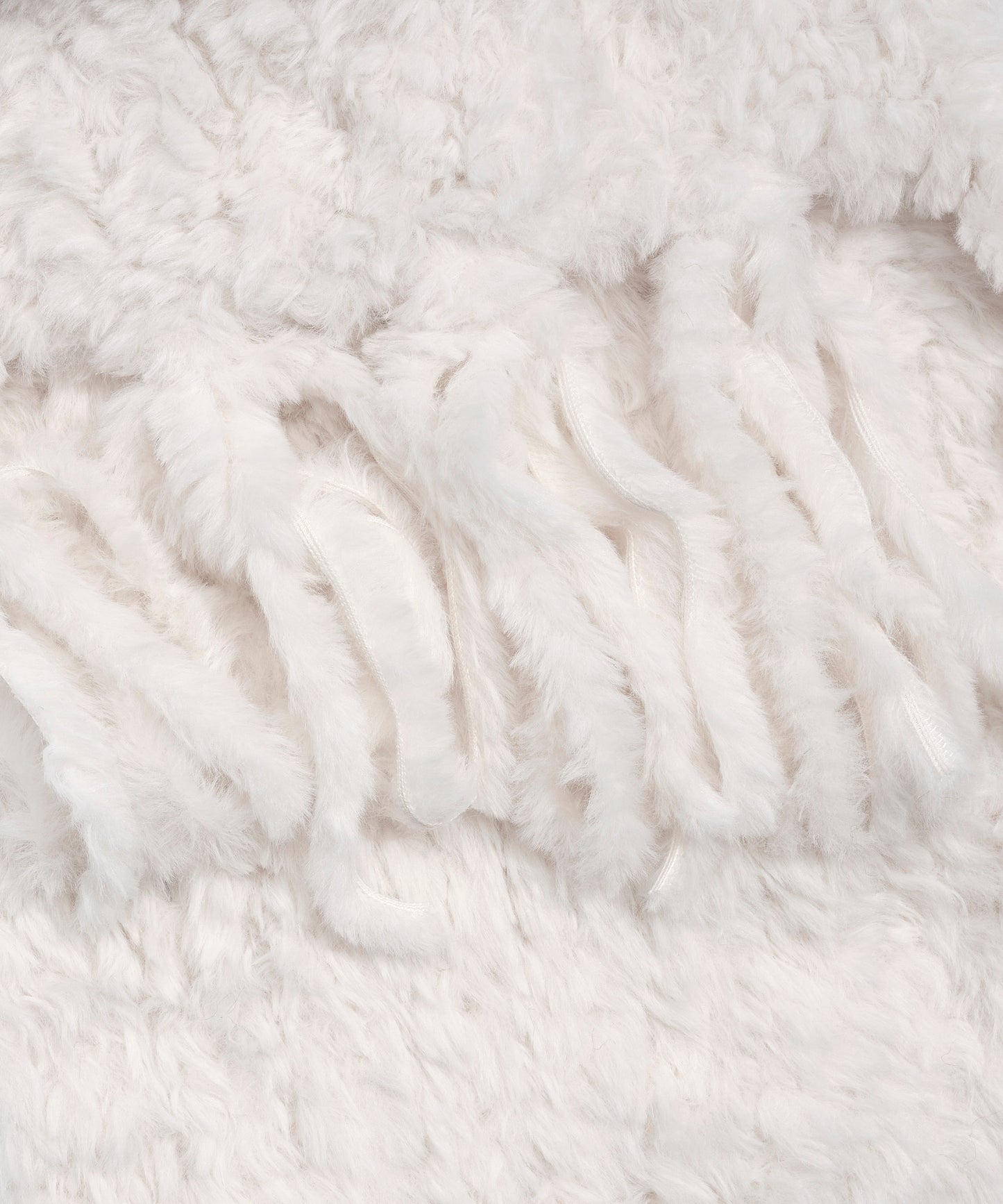 Plush Fur Scarf in color Cream