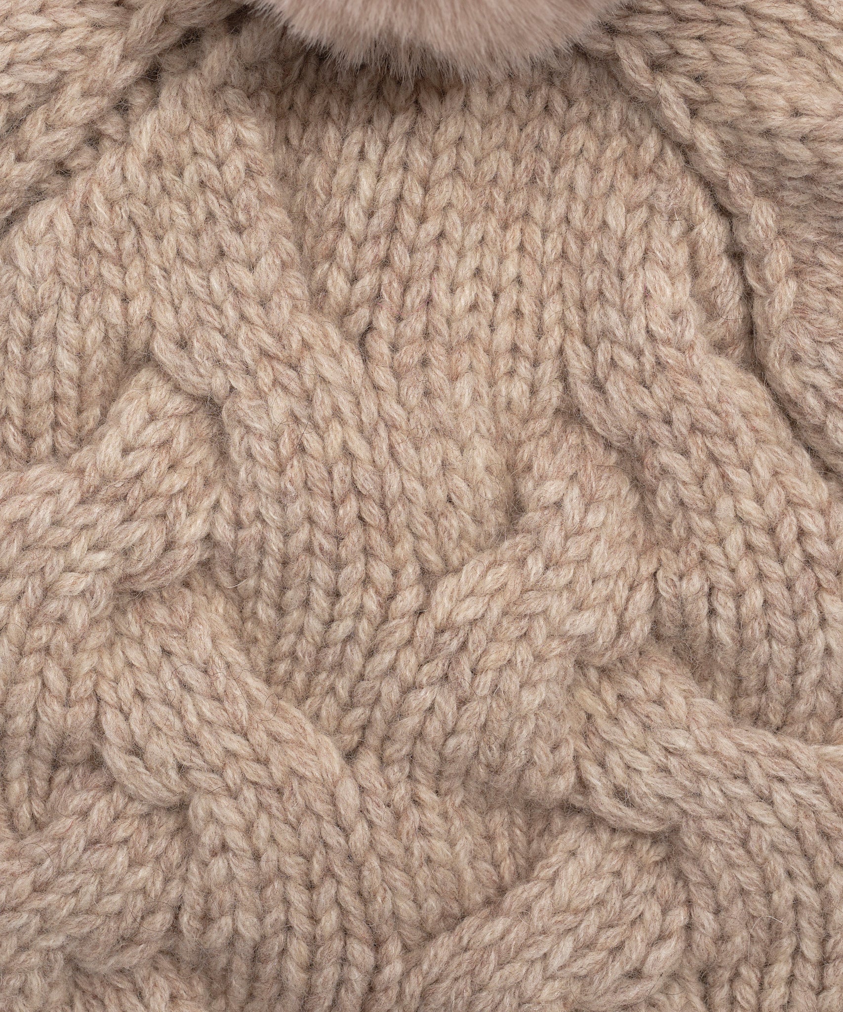 Park Cable Beanie in color farro heather