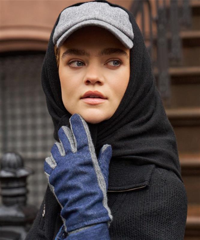 Denim Combo Glove in color navy/denim