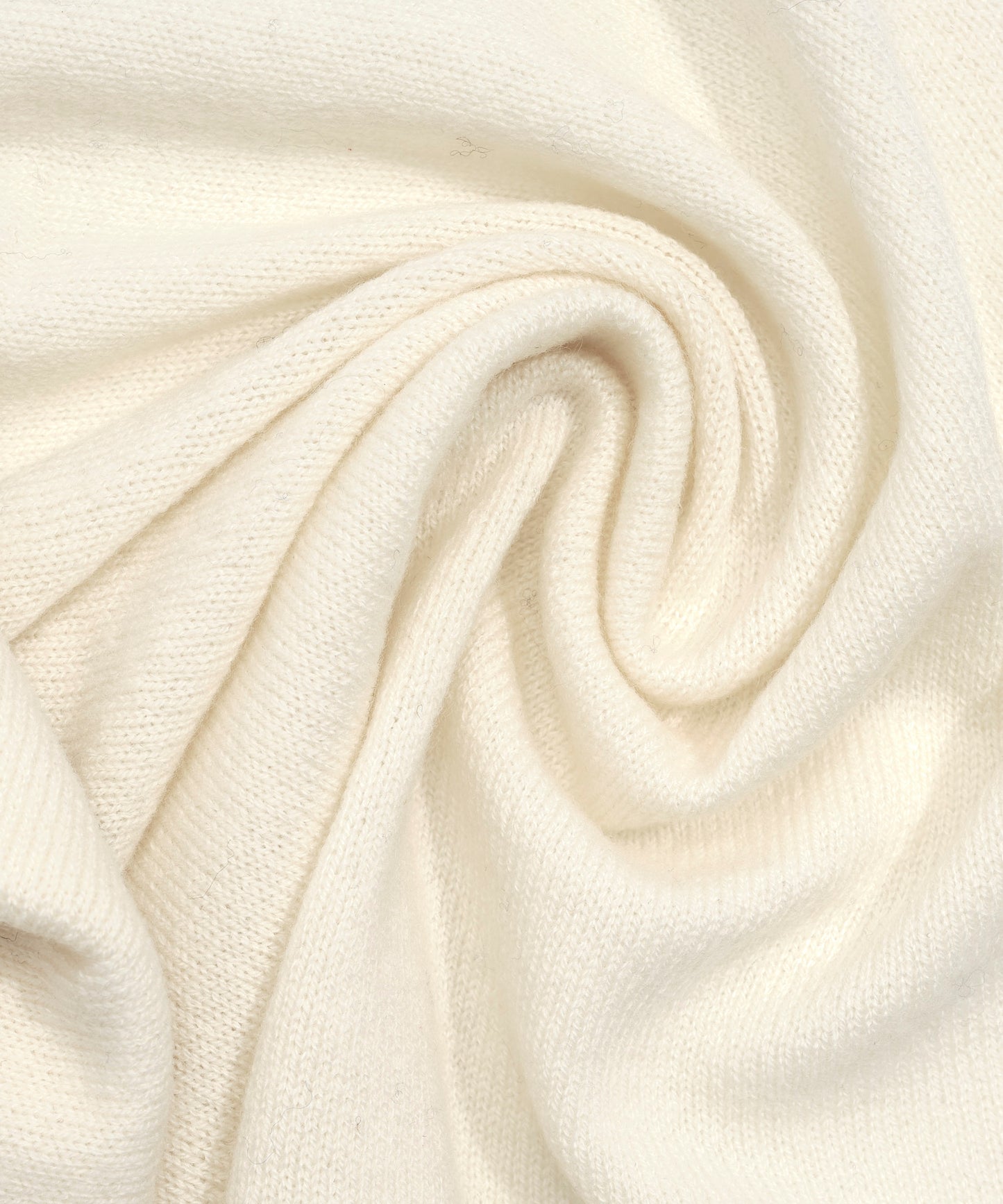 Crosby Scarf in color vanilla