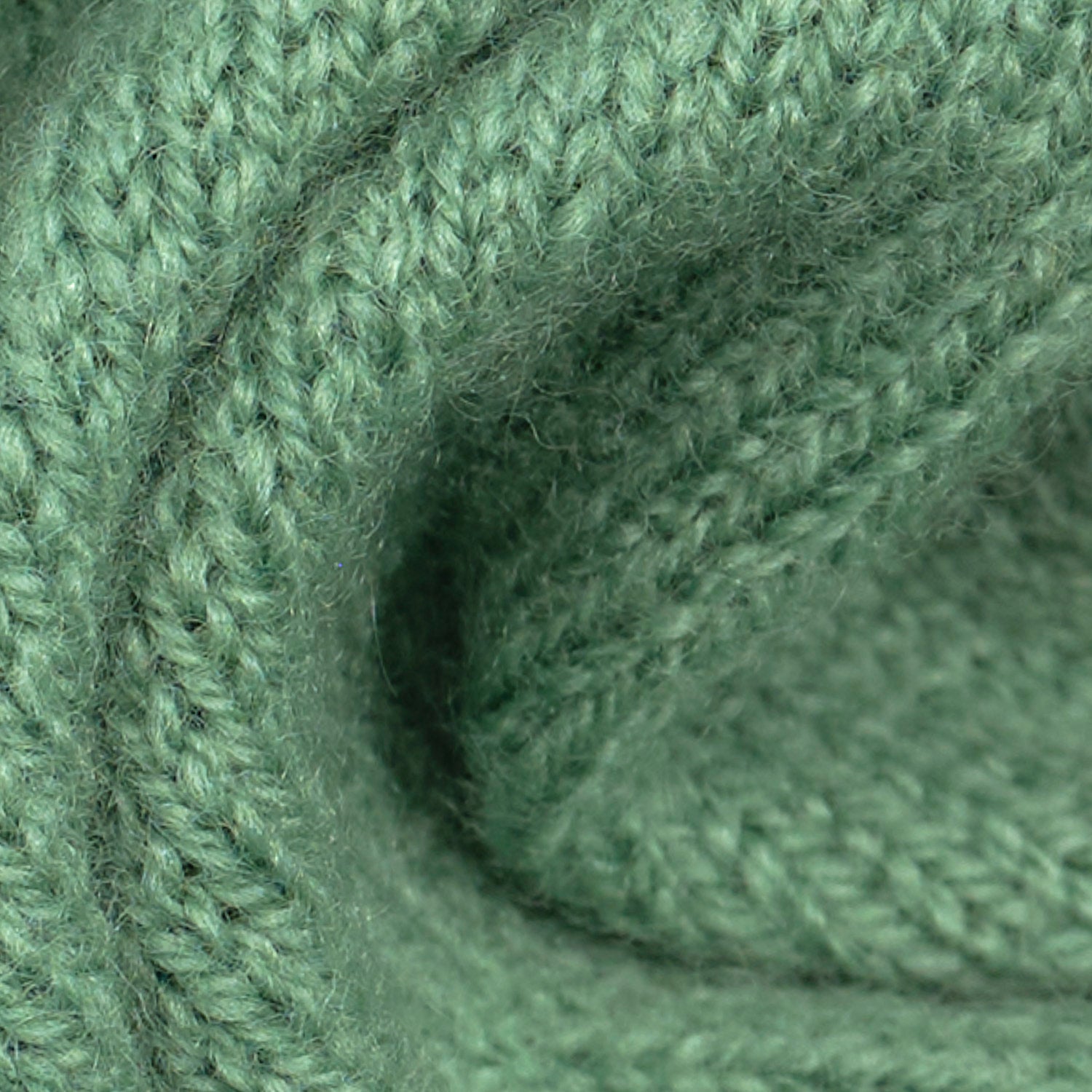 Crosby Scarf in color pistachio