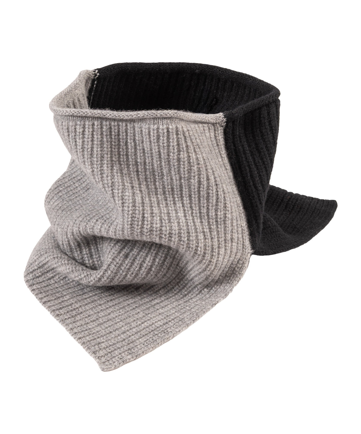 Cozy Neckwarmer in Grey Black