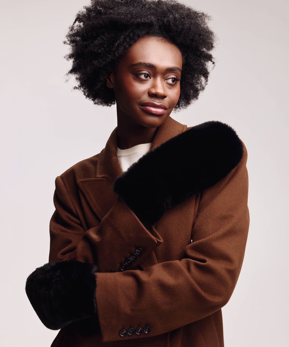 Faux Fur Mittens in Black
