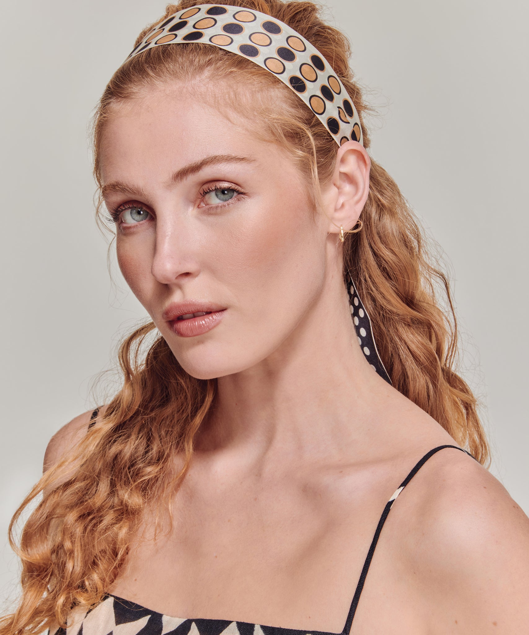 Spot And Dot Silk Ribbon Scarf in color black