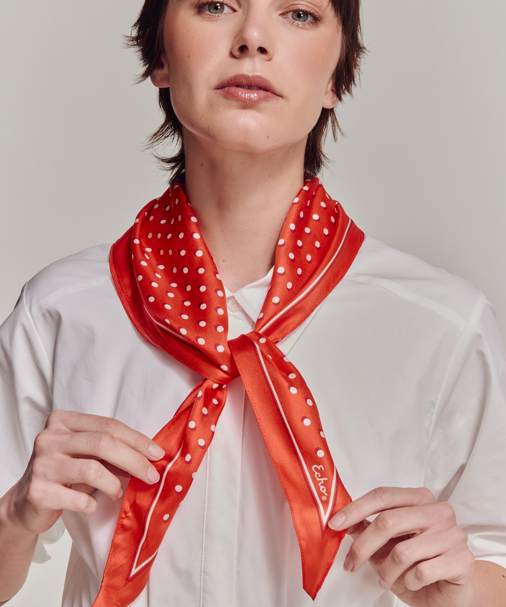 Dot Silk Diamond in color fiesta orange