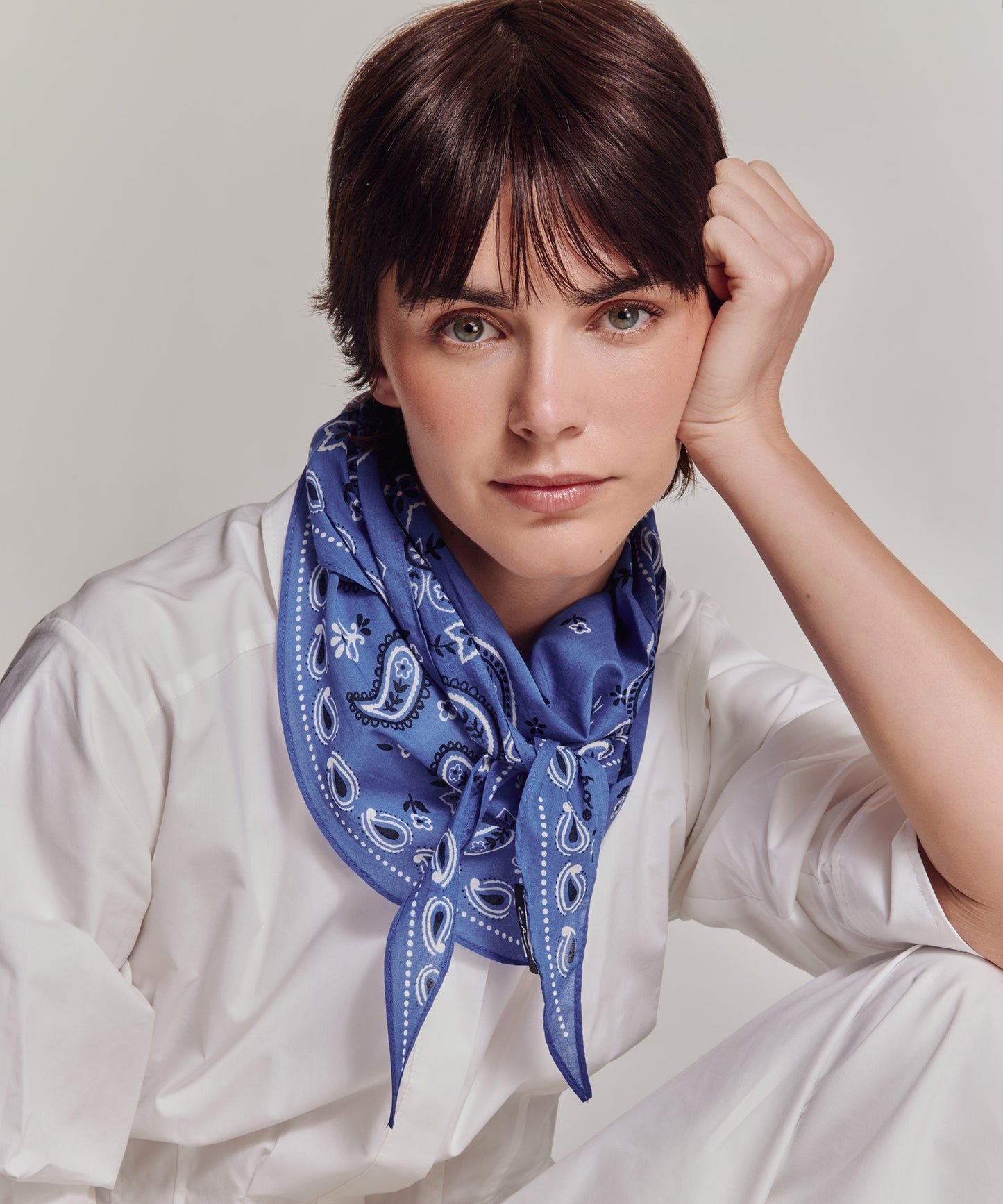 Bandana Triangle Scarf in color ultramarine