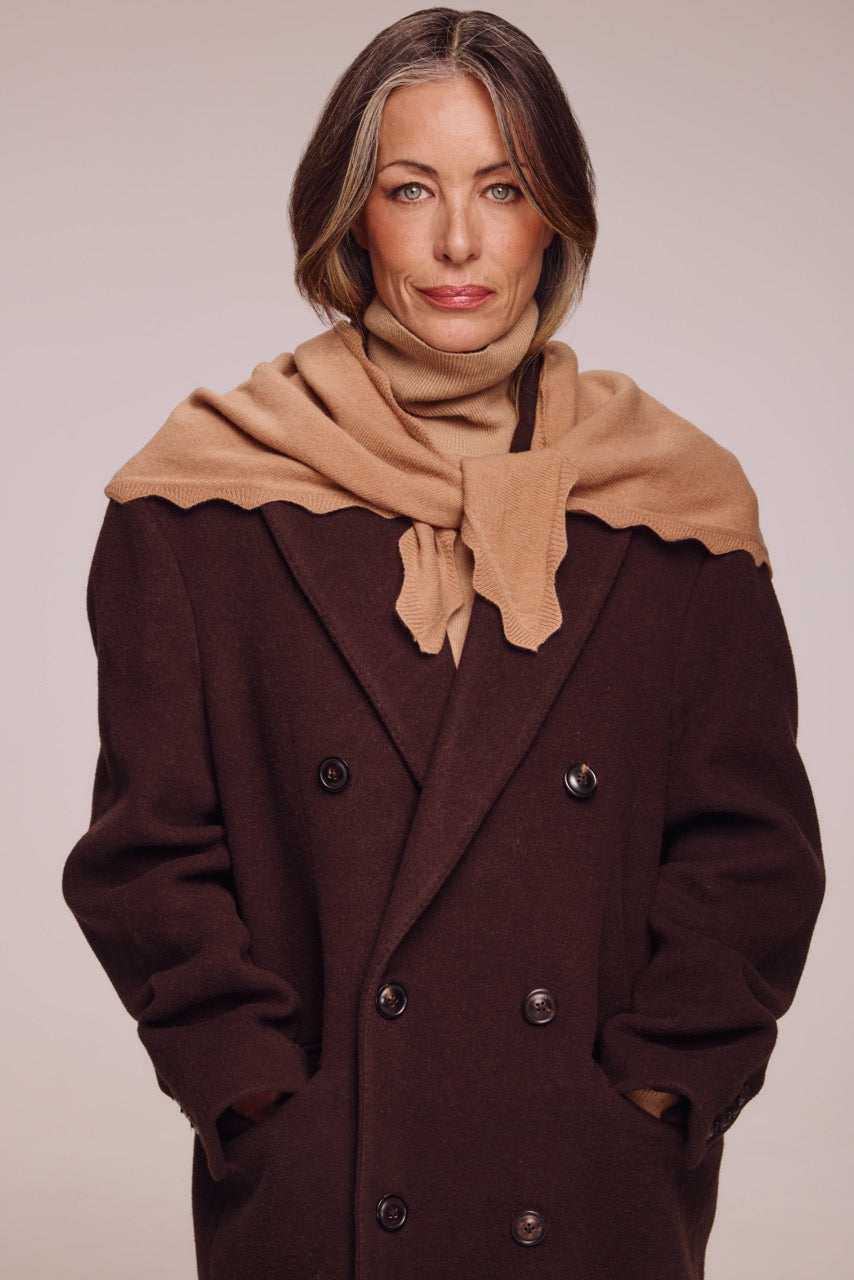 Scalloped Knit Triangle in beige