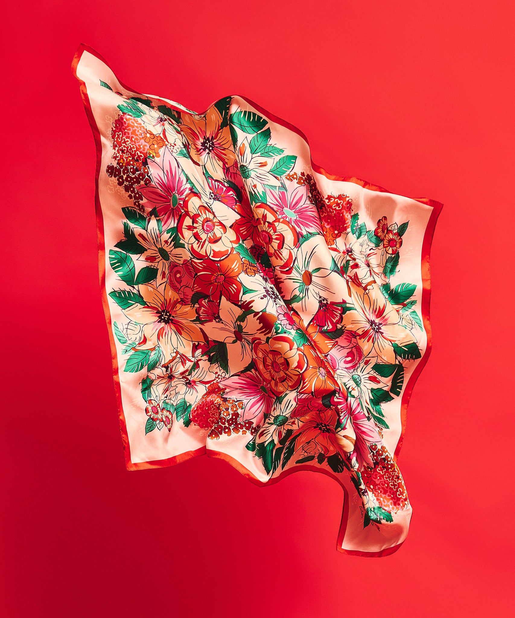 Floral Bouquet 35" Silk Square in color beach pink