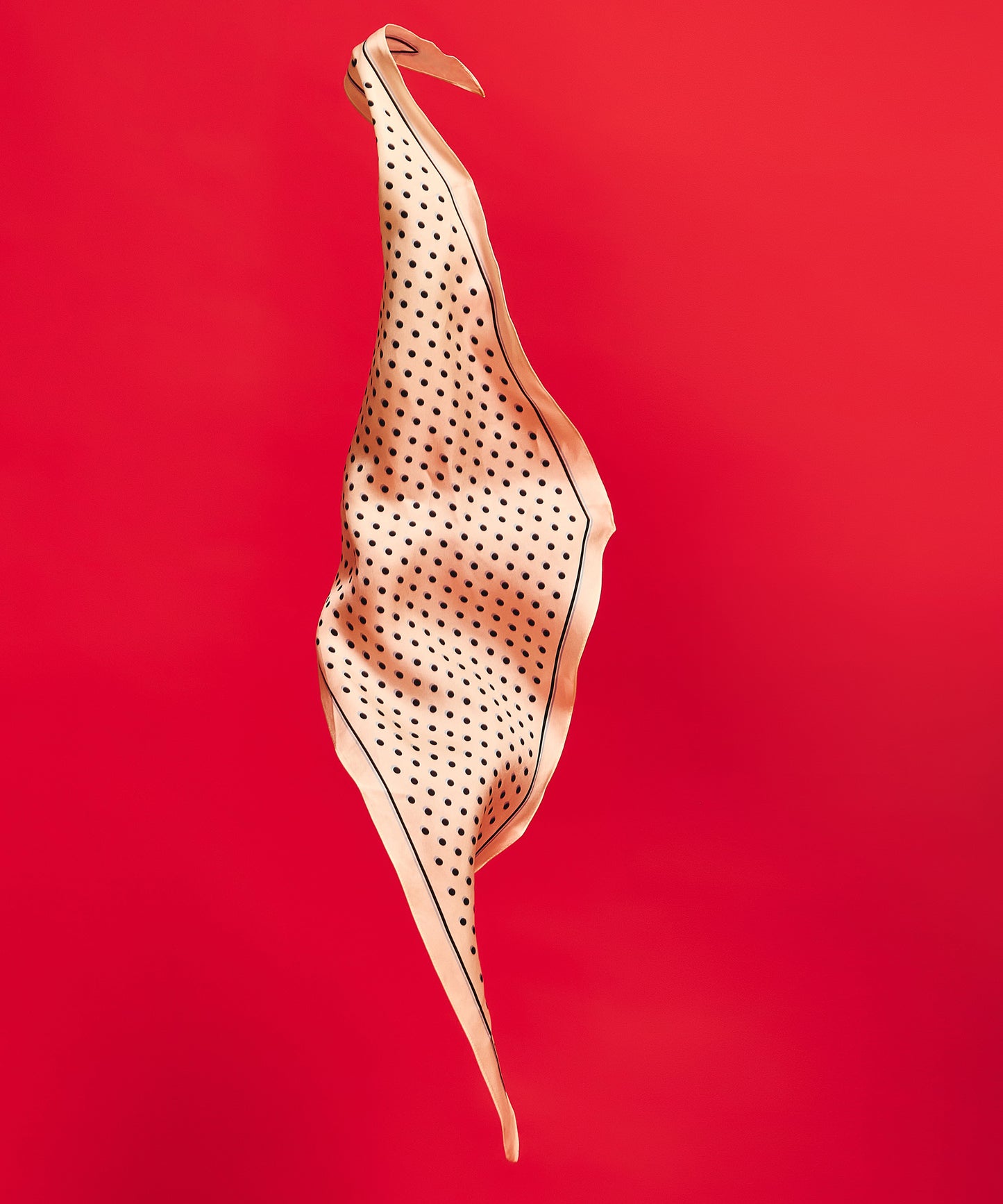 Dot Silk Diamond in color cream